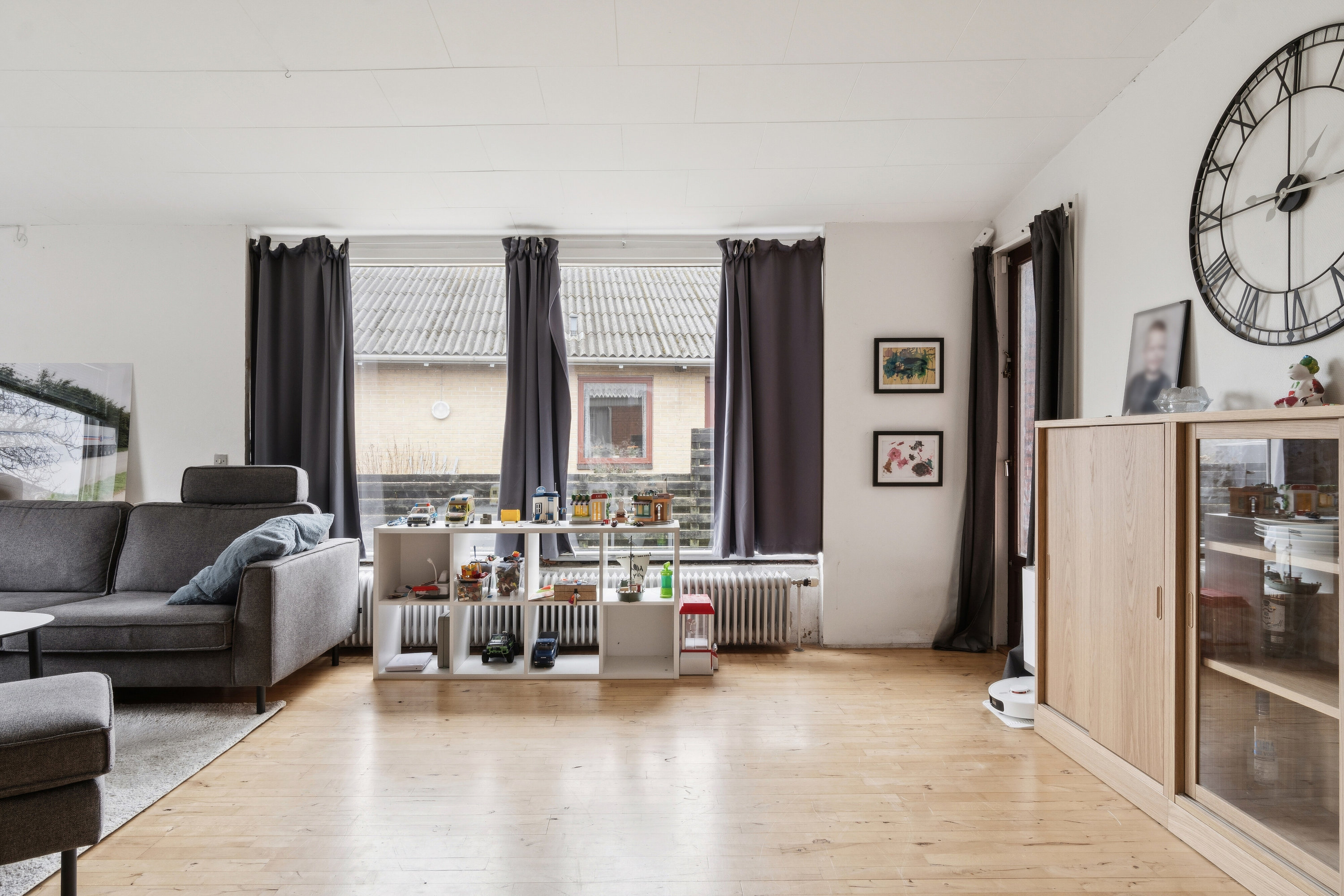 Fremhævet stue billede i fuldskærmstilstand. Billede af Nylandsvej 4, 9830 Tårs