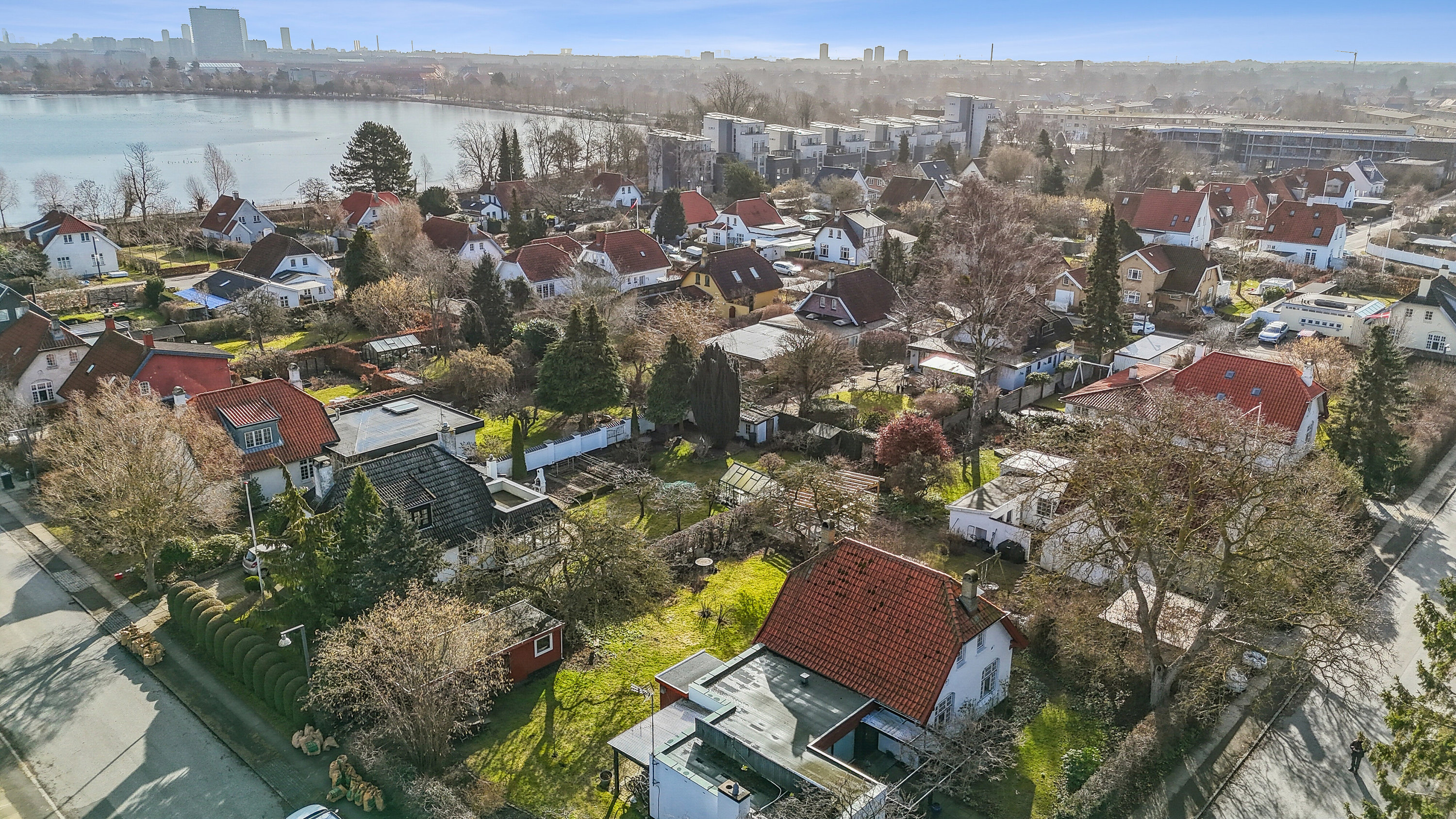 Fremhævet luftfoto billede i fuldskærmstilstand. Billede af Dianavej 28, 2610 Rødovre