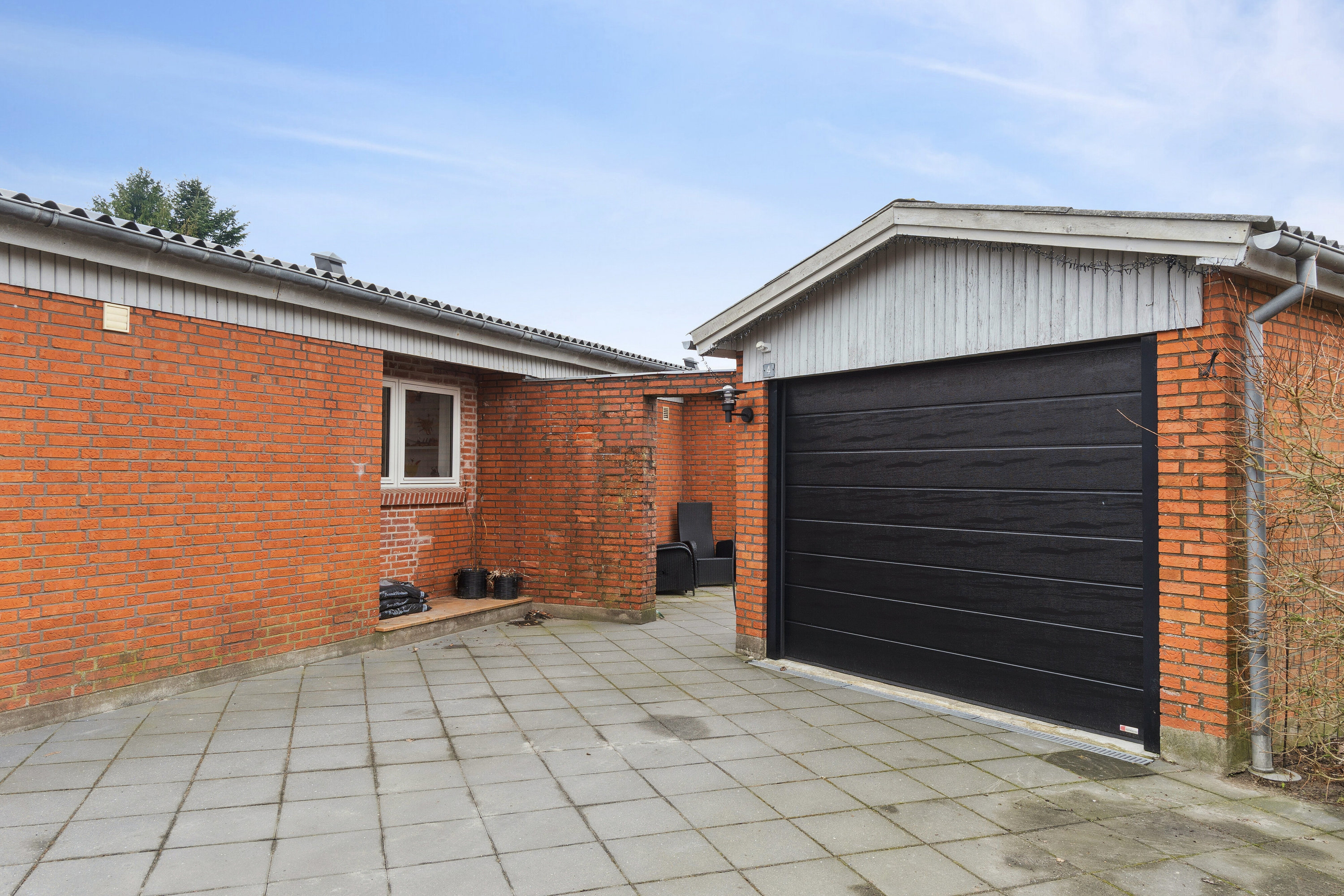 Fremhævet set fra vejen billede i fuldskærmstilstand. Billede af Nylandsvej 4, 9830 Tårs