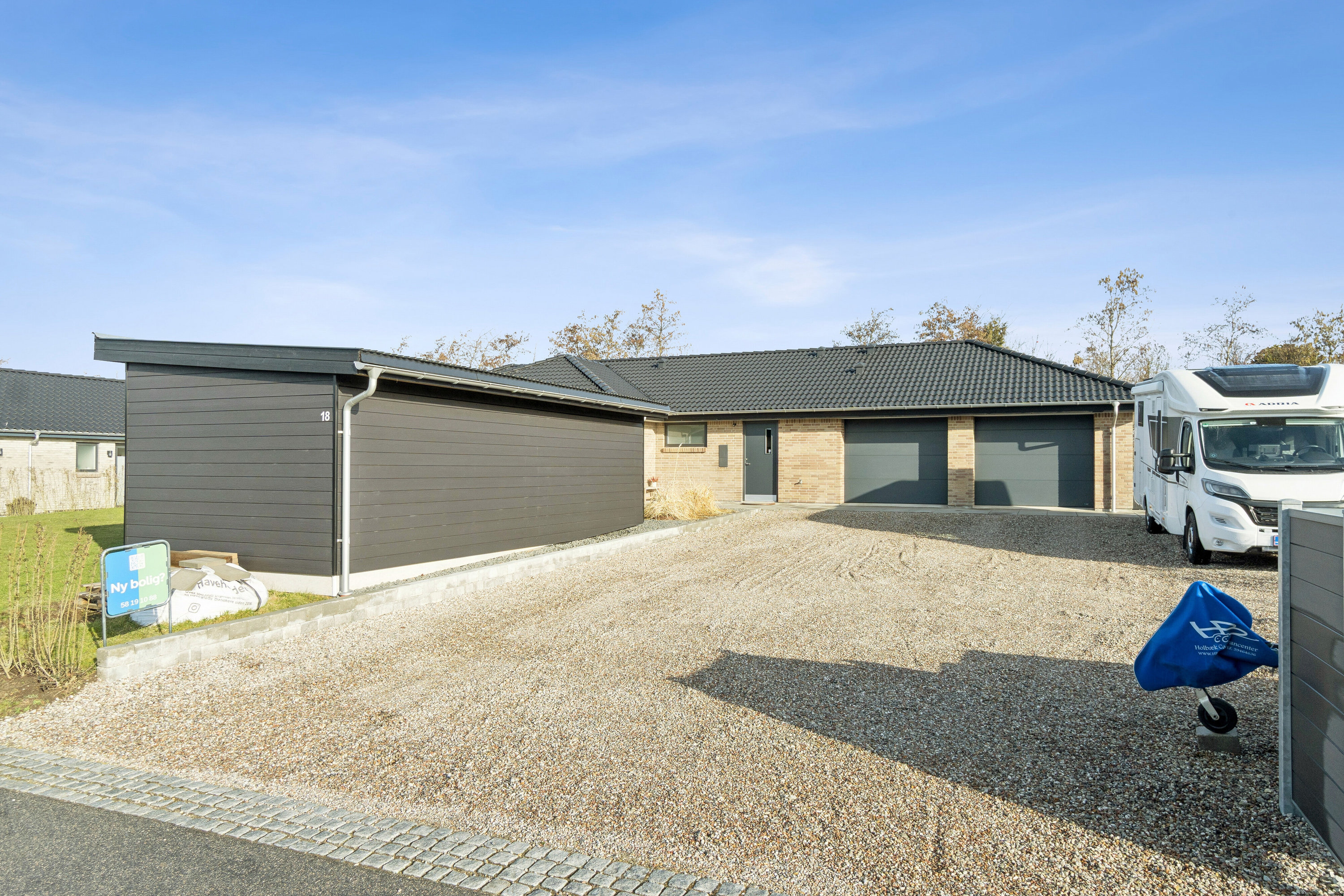 Fremhævet set fra vejen billede i fuldskærmstilstand. Billede af Gråstenvænget 18, 4230 Skælskør