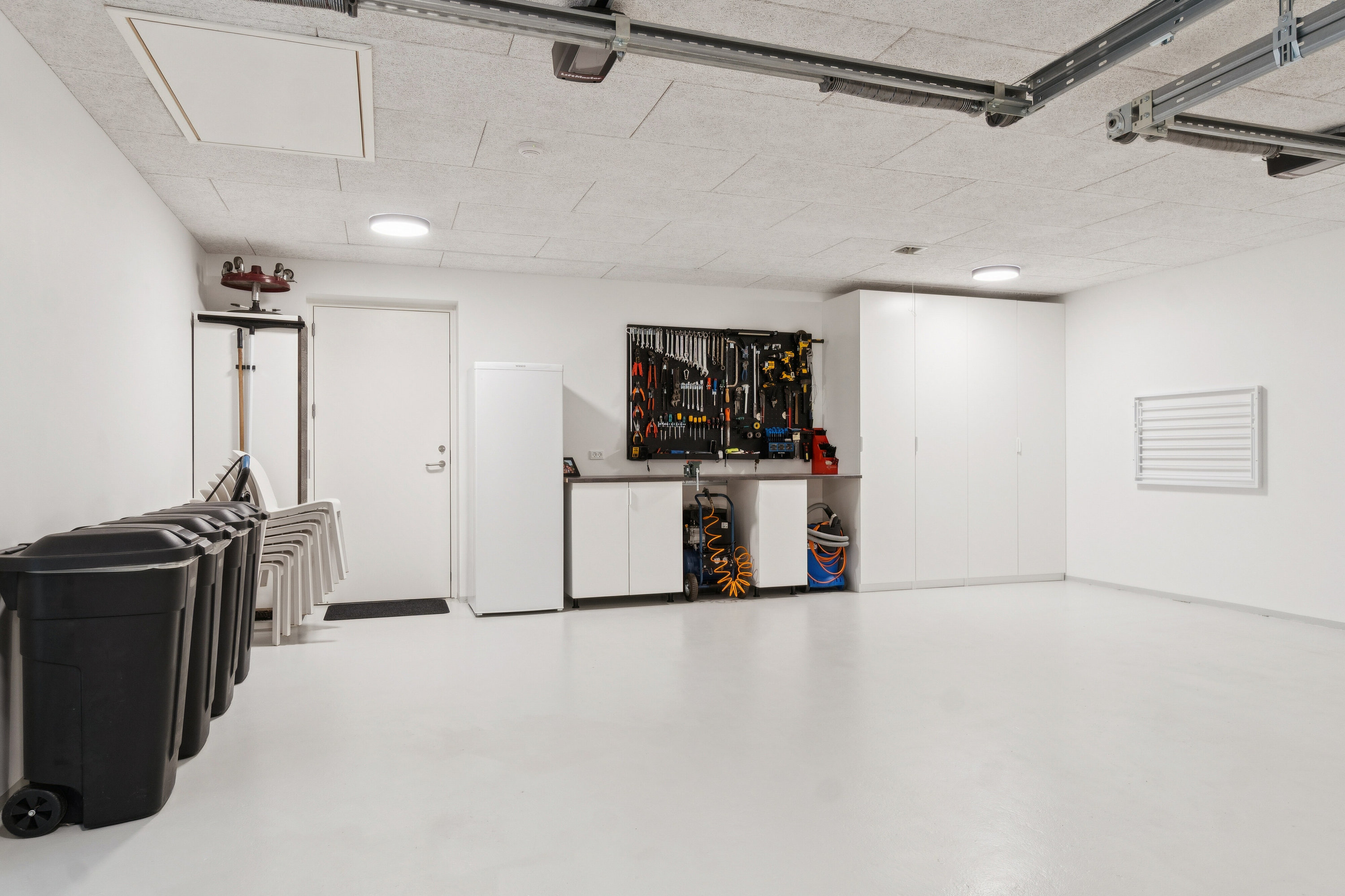 Fremhævet garage billede i fuldskærmstilstand. Billede af Gråstenvænget 18, 4230 Skælskør