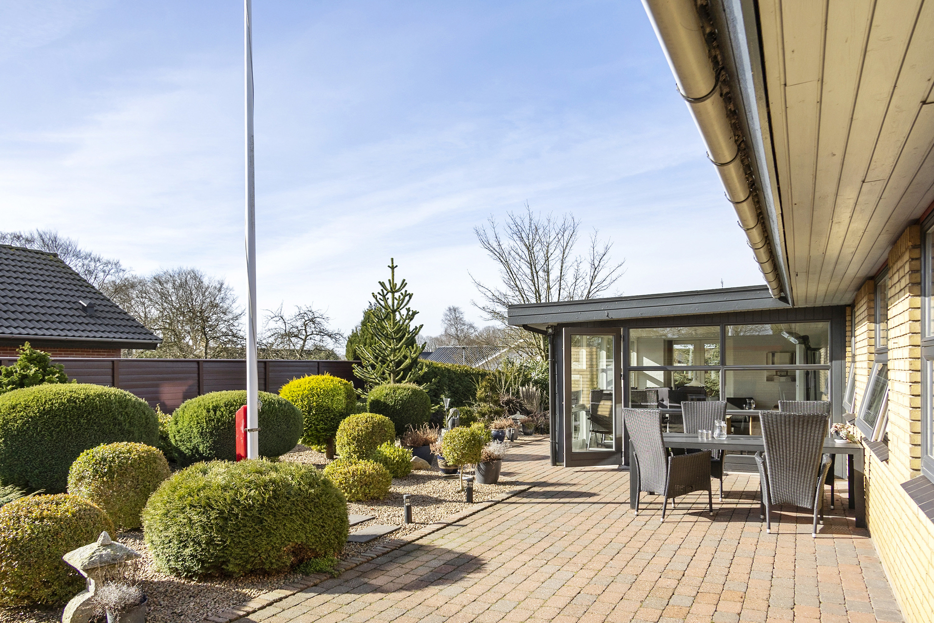 Fremhævet ejendommen billede i fuldskærmstilstand. Billede af Egeparken 10, 6051 Almind