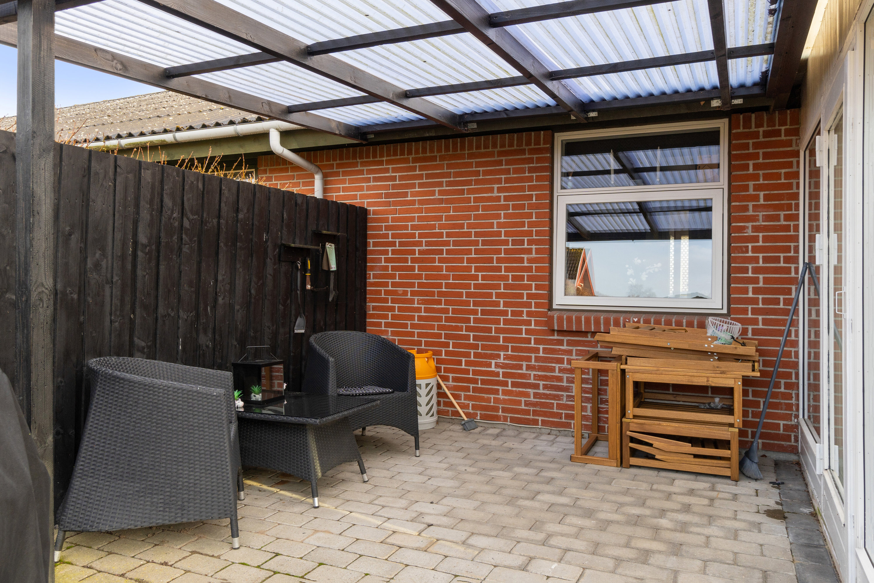 Fremhævet overdækket terrasse billede i fuldskærmstilstand. Billede af Lærkevej 22, 4261 Dalmose