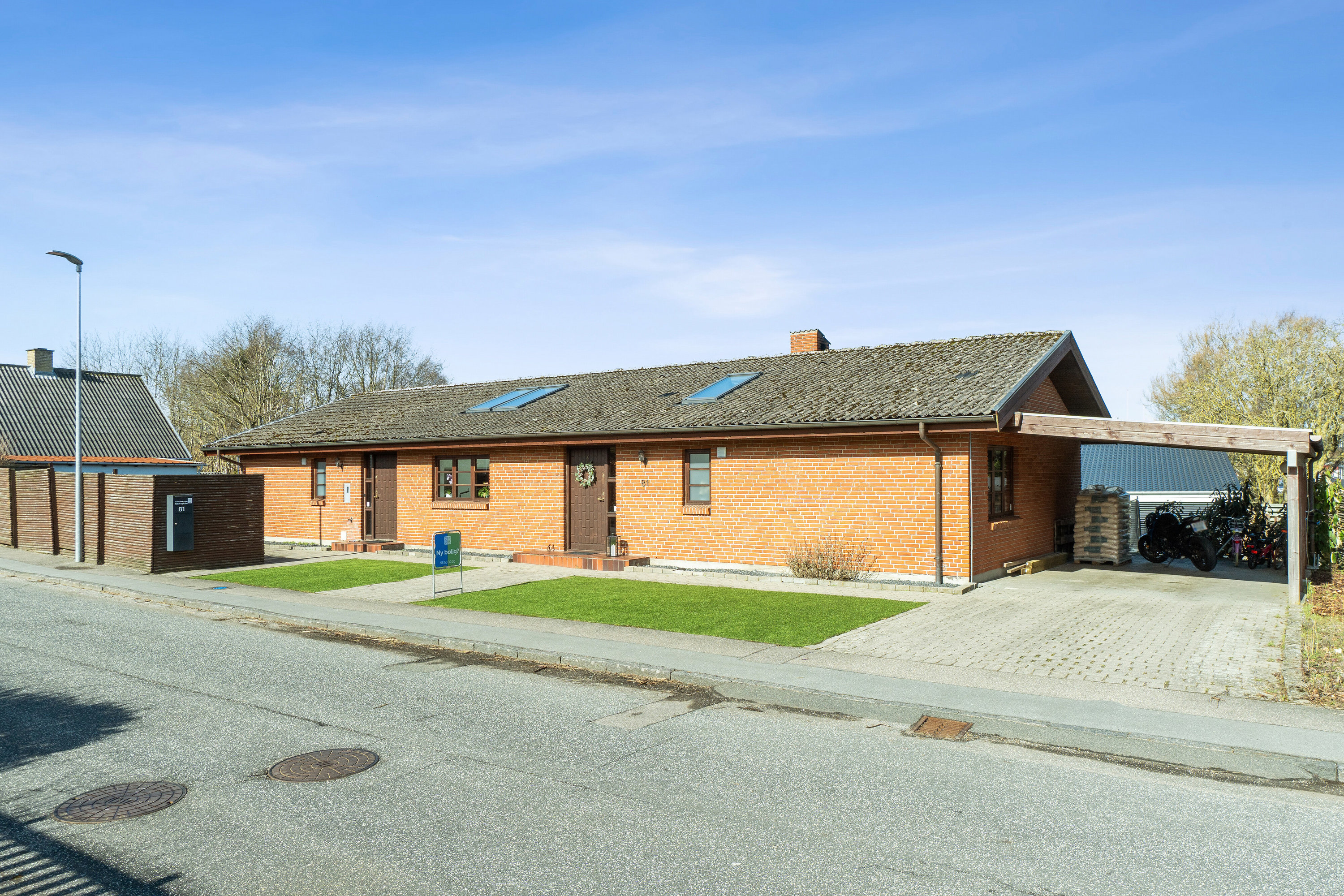 Fremhævet set fra vejen billede i fuldskærmstilstand. Billede af Nørreås 81, 4200 Slagelse