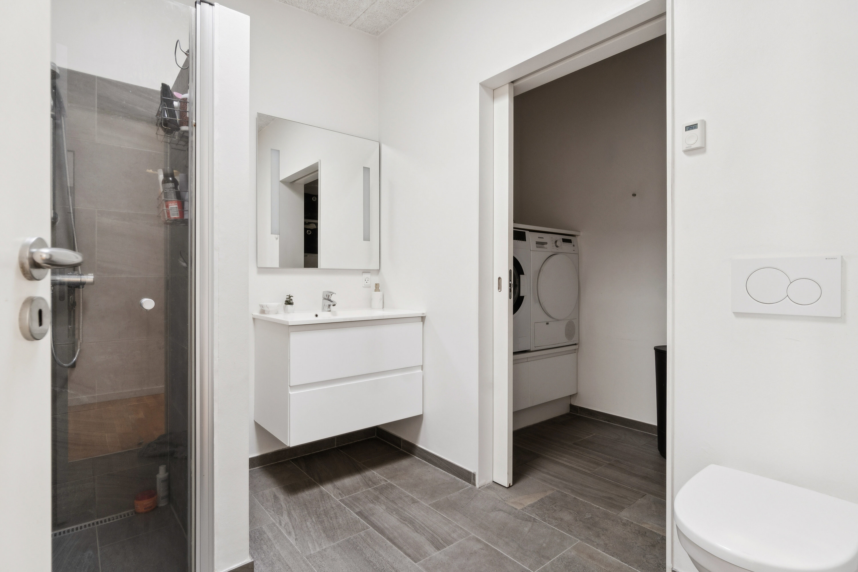 Fremhævet badeværelse billede i fuldskærmstilstand. Billede af Urtehaven 25, Fårtoft, 7700 Thisted