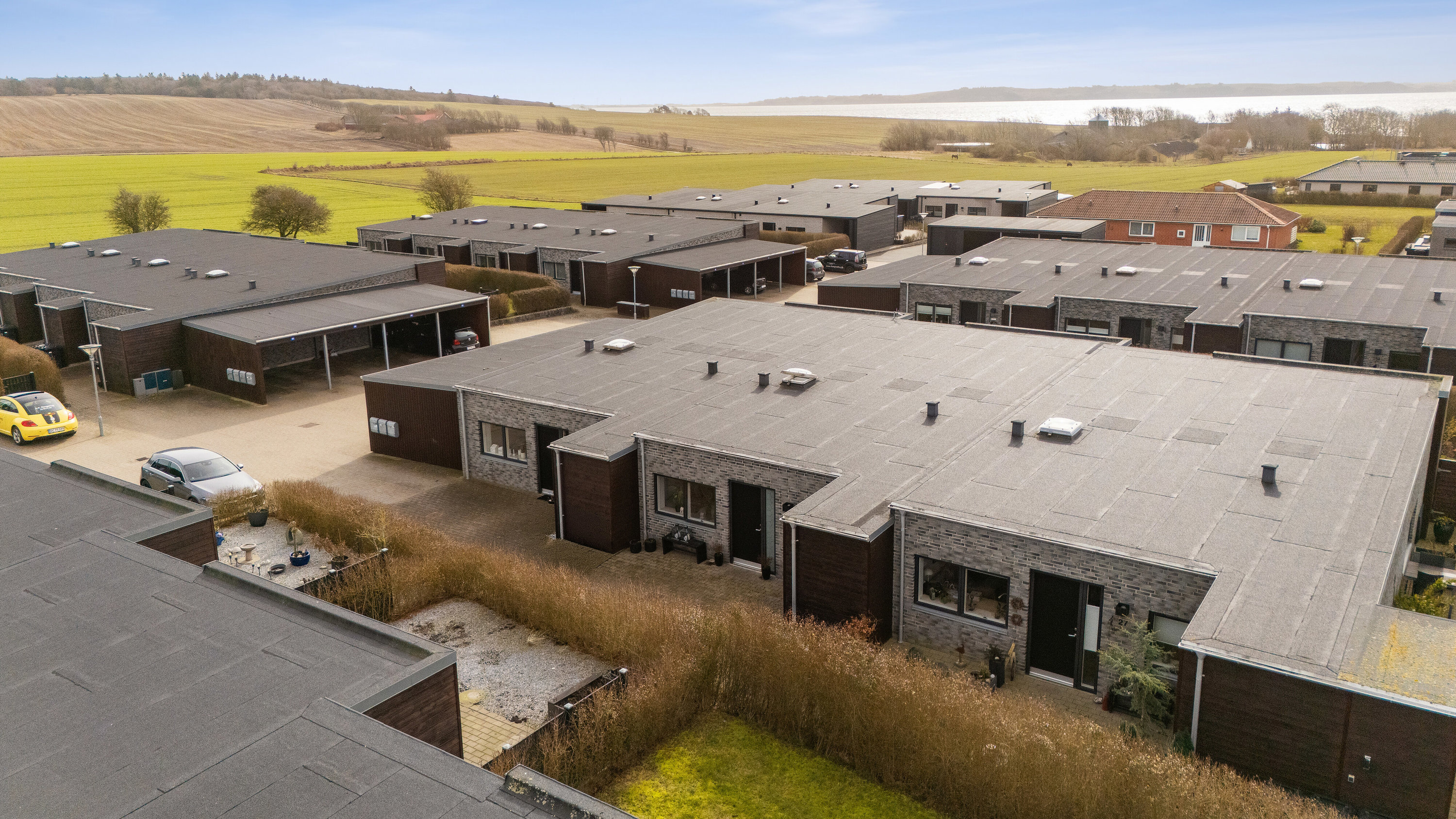 Fremhævet set fra vejen billede i fuldskærmstilstand. Billede af Urtehaven 25, Fårtoft, 7700 Thisted