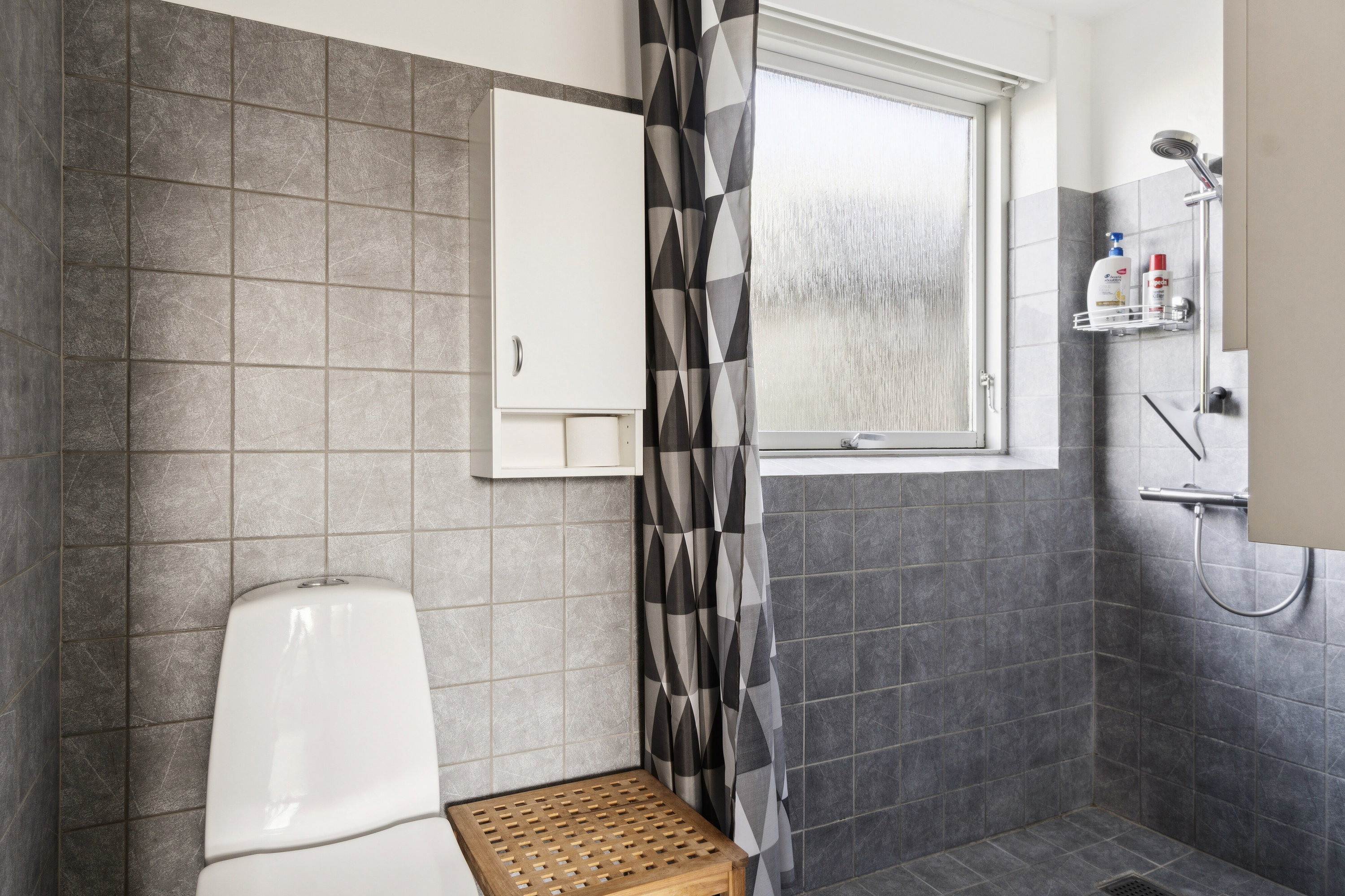 Fremhævet badeværelse billede i fuldskærmstilstand. Billede af Hesselbyvej 1A, 4230 Skælskør