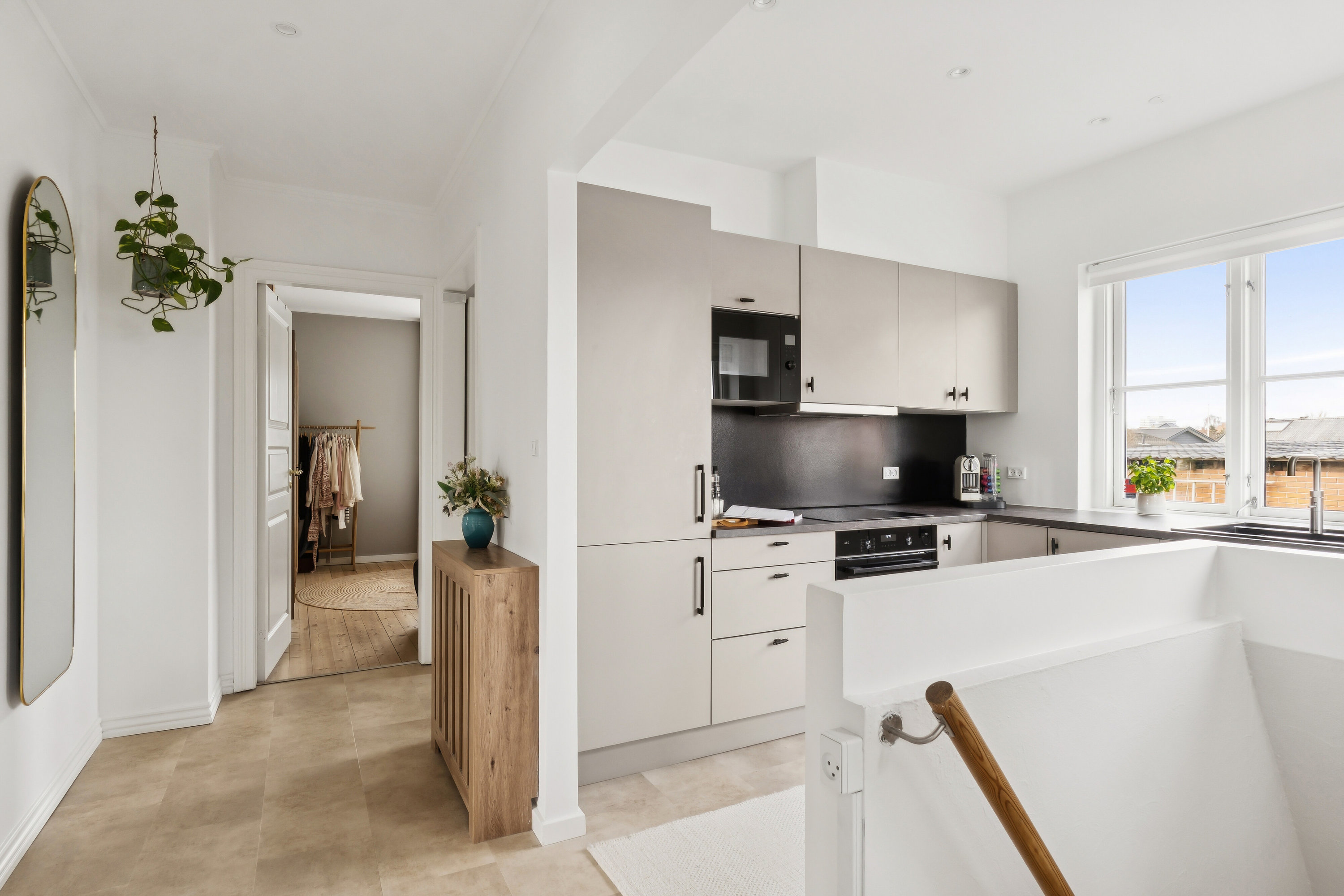 Fremhævet køkken billede i fuldskærmstilstand. Billede af Allingvej 42, 2650 Hvidovre