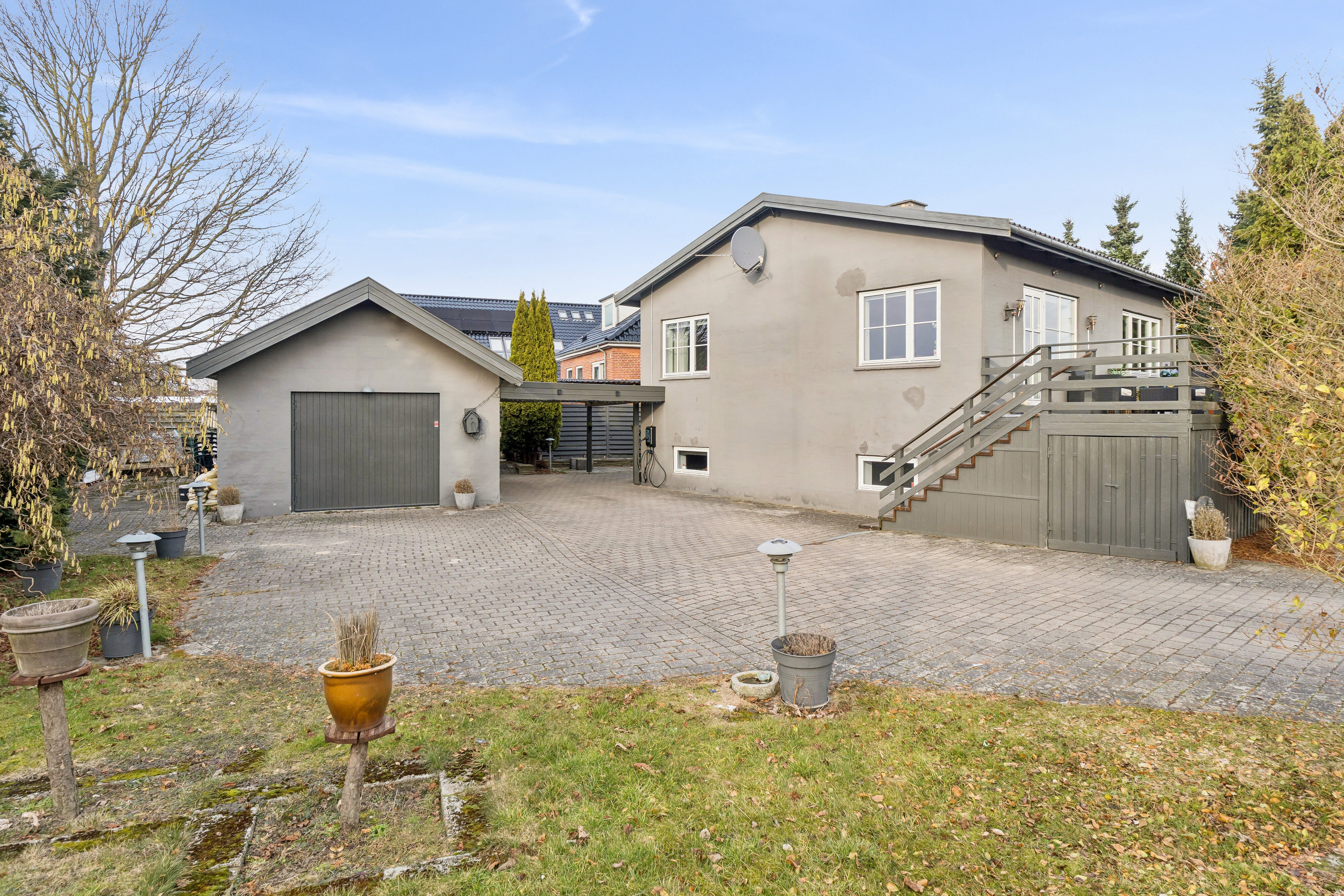 Fremhævet udendørs billede i fuldskærmstilstand. Billede af Allingvej 42, 2650 Hvidovre