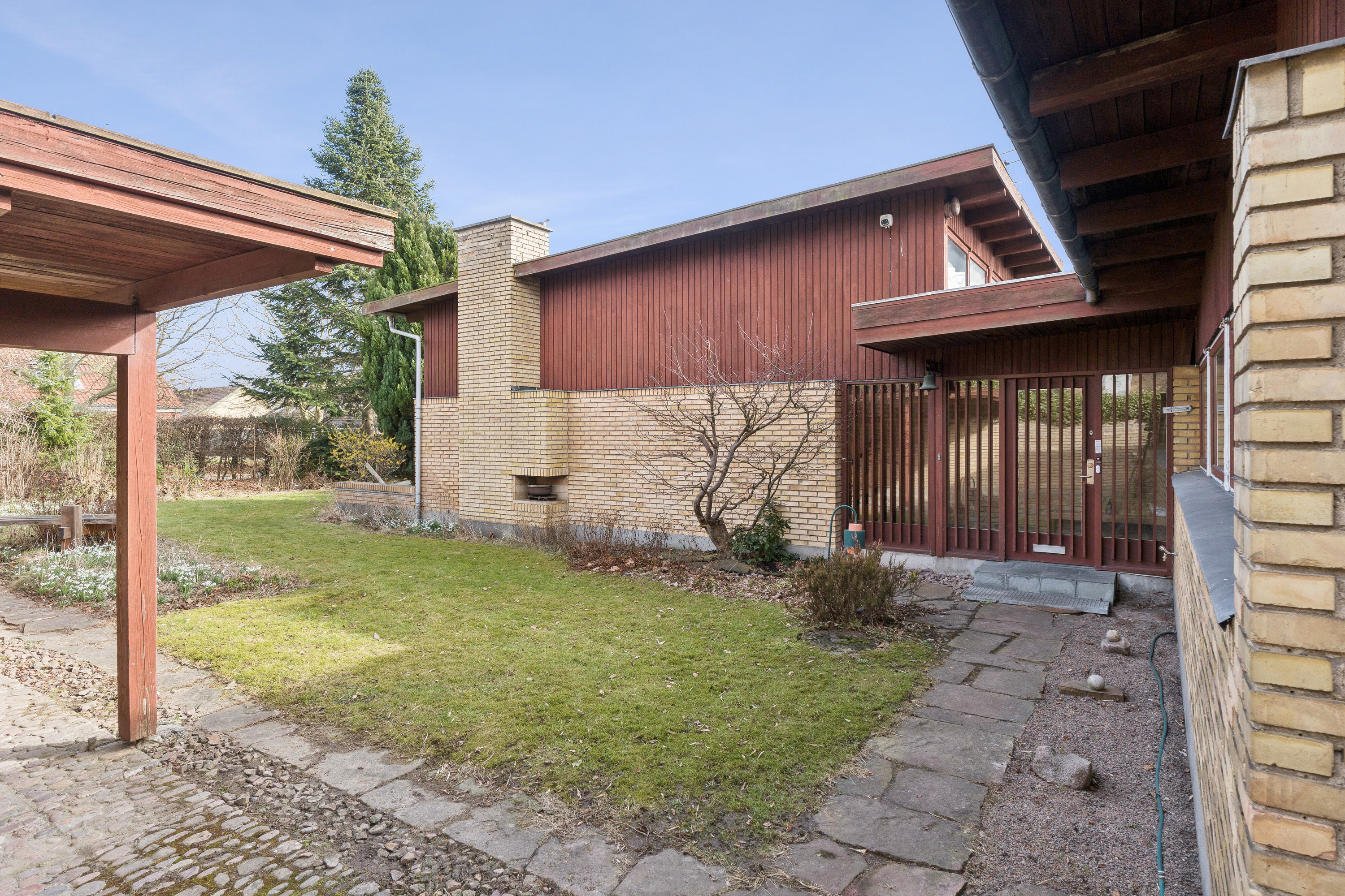 Fremhævet udendørs billede i fuldskærmstilstand. Billede af Grænsevej 7, 2650 Hvidovre