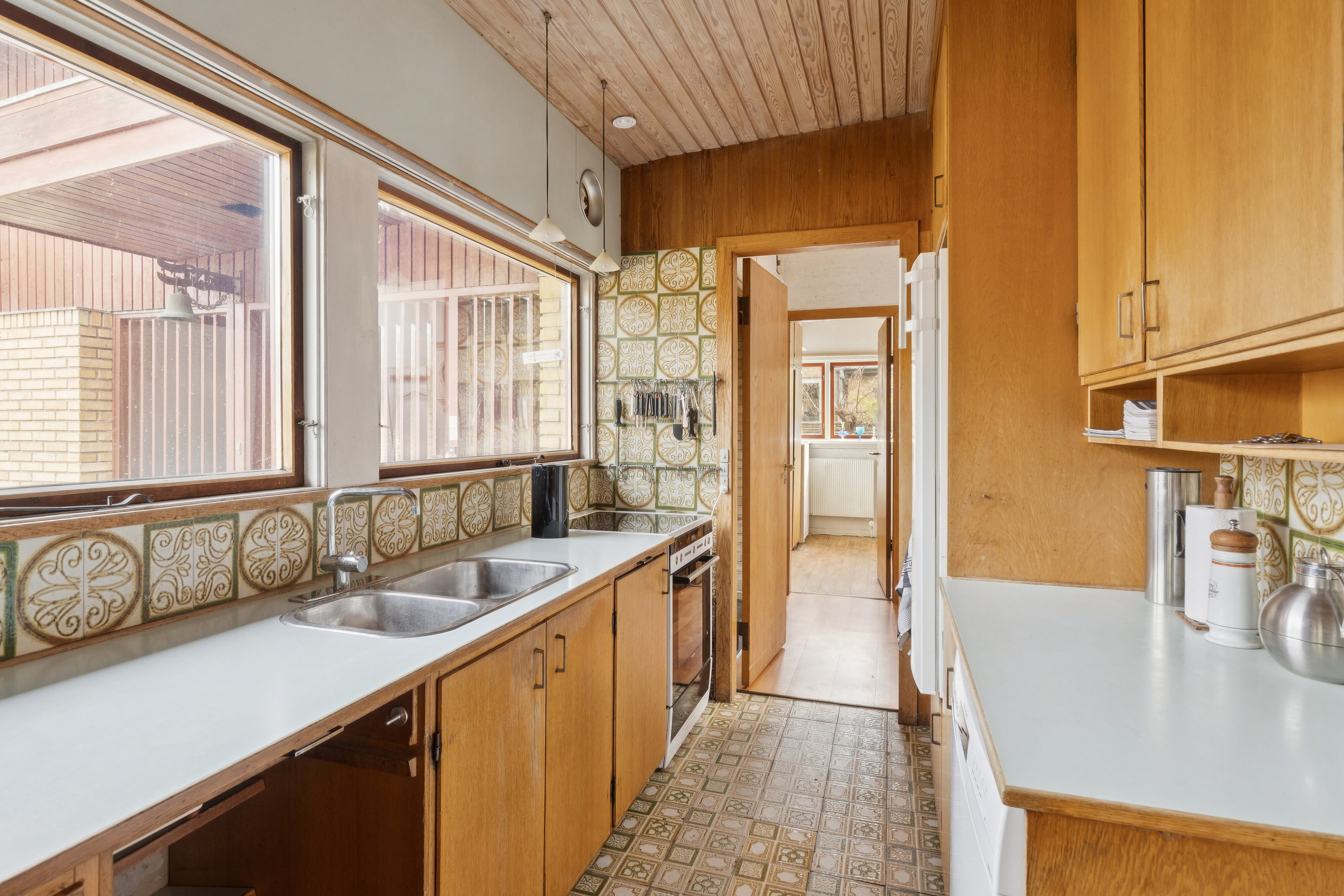 Fremhævet køkken billede i fuldskærmstilstand. Billede af Grænsevej 7, 2650 Hvidovre