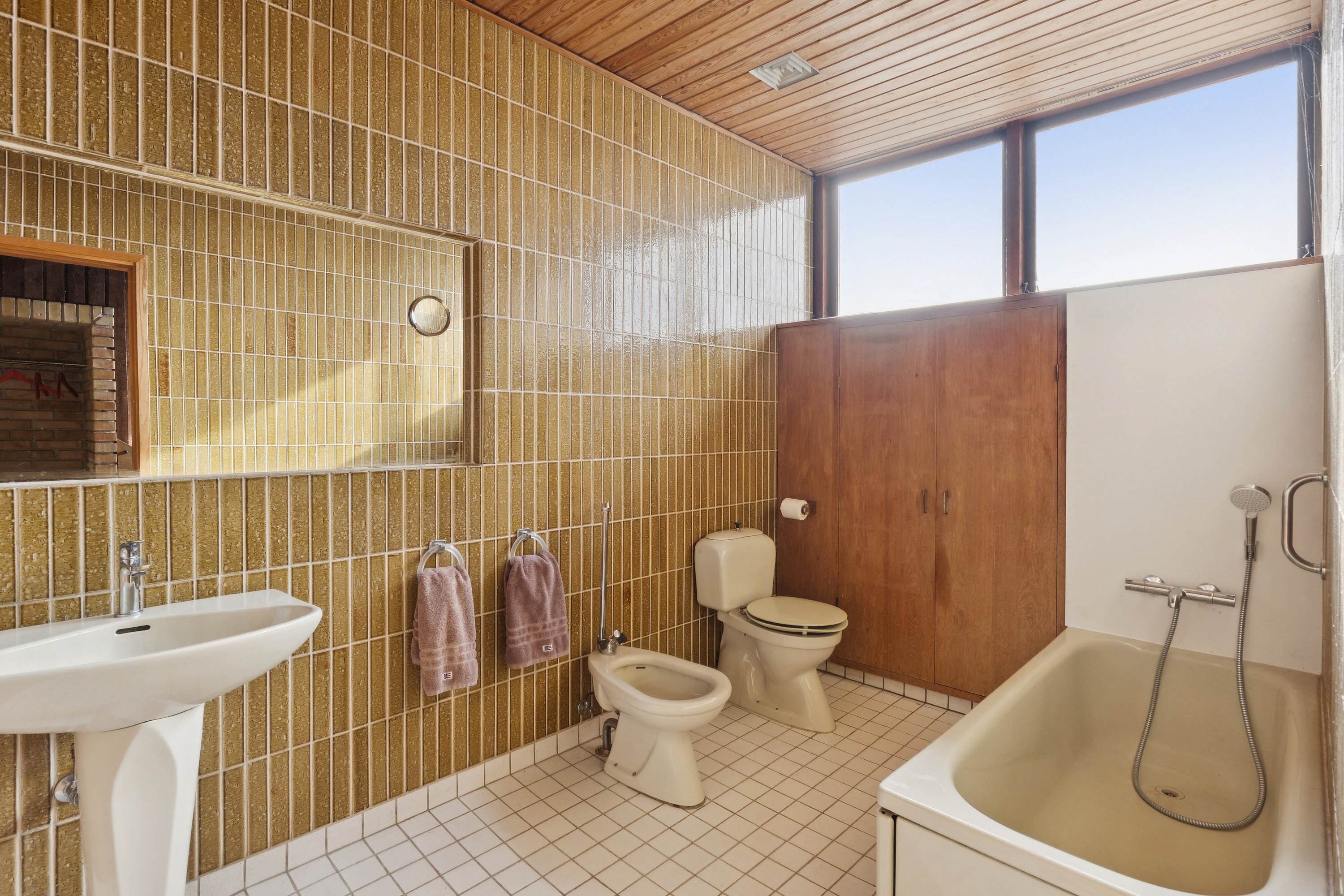 Fremhævet badeværelse billede i fuldskærmstilstand. Billede af Grænsevej 7, 2650 Hvidovre