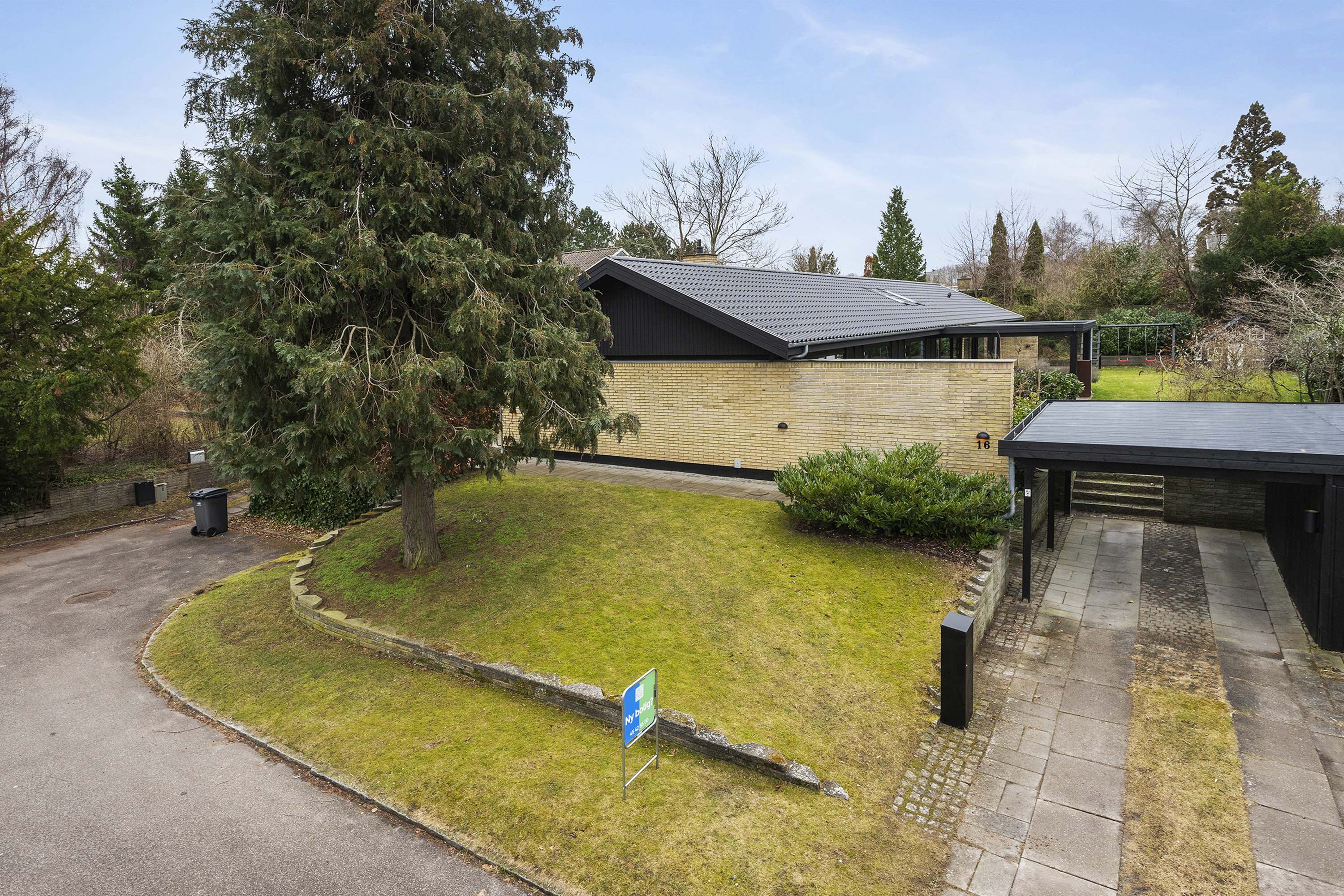 Fremhævet ejendommen billede i fuldskærmstilstand. Billede af Ellehegnet 16, Trørød, 2950 Vedbæk