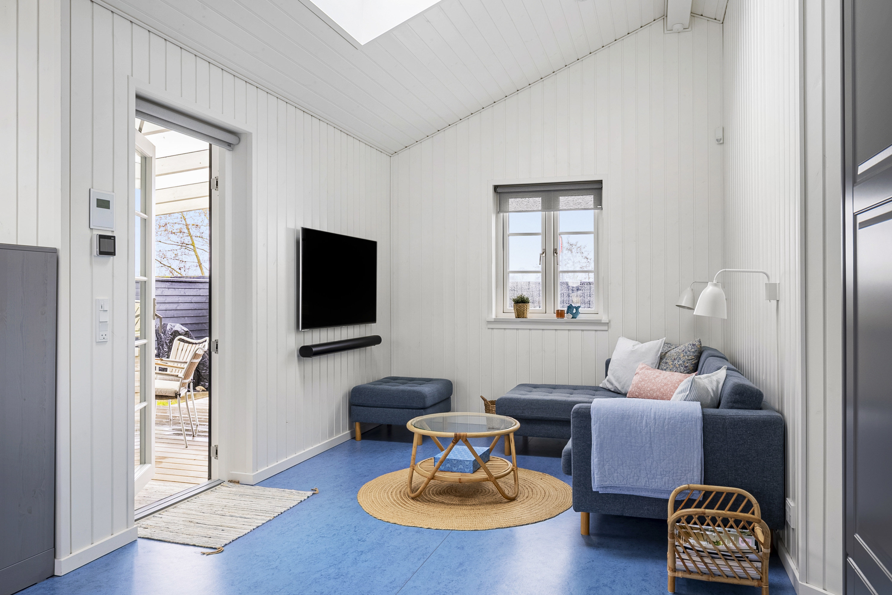 Fremhævet stue billede i fuldskærmstilstand. Billede af Svalevej 5, Dalby Bugten, 5370 Mesinge