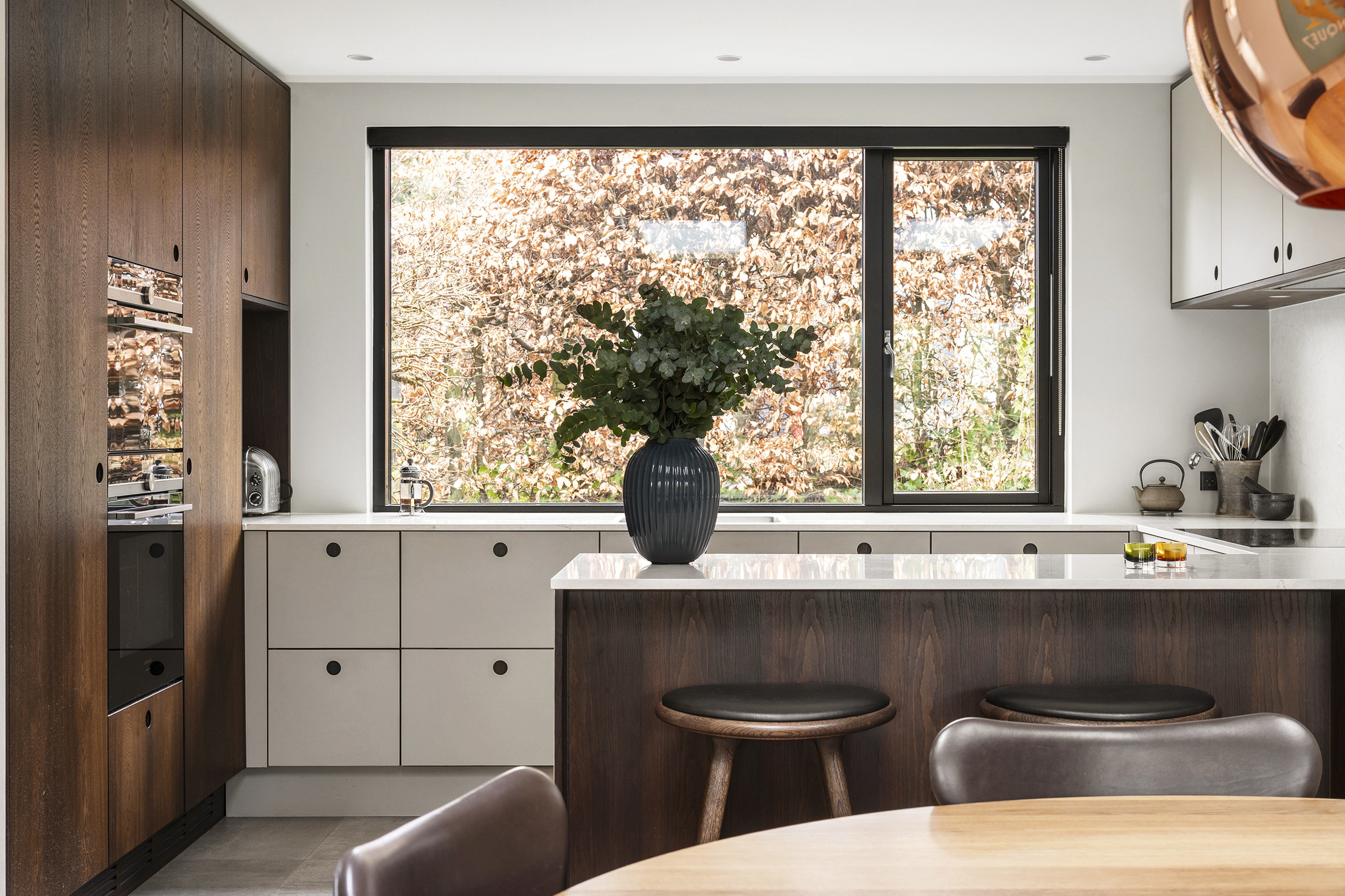 Fremhævet køkken billede i fuldskærmstilstand. Billede af Ellehegnet 16, Trørød, 2950 Vedbæk