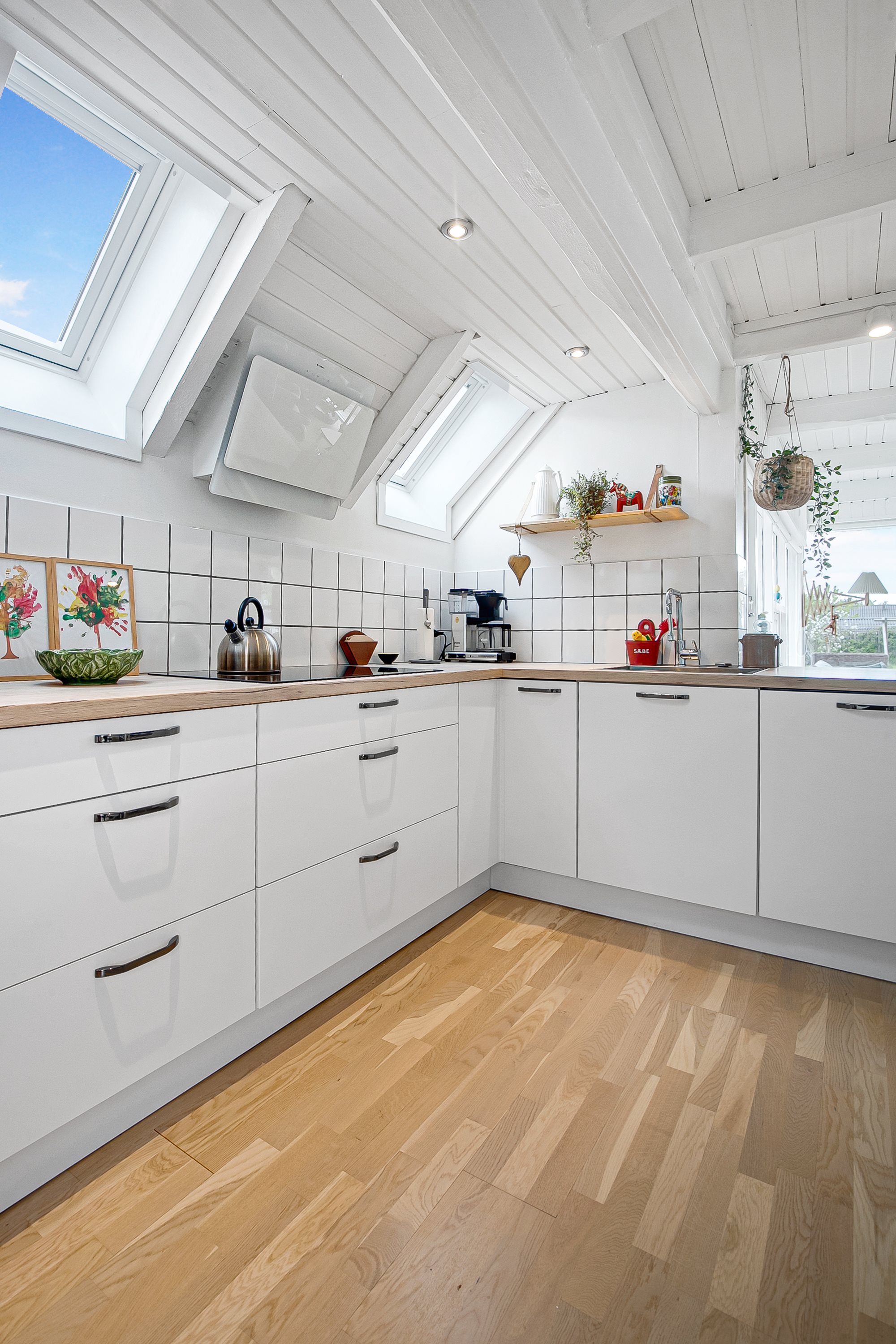 Fremhævet køkken billede i fuldskærmstilstand. Billede af Pumavej 1, Hou, 9370 Hals