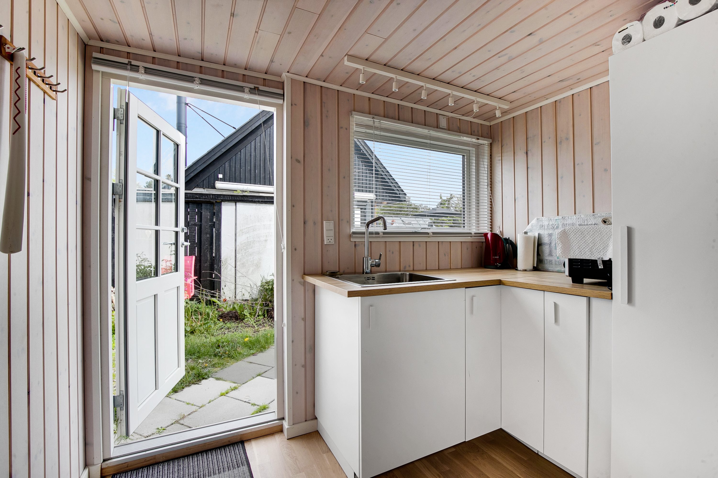 Fremhævet entré billede i fuldskærmstilstand. Billede af Pumavej 1, Hou, 9370 Hals