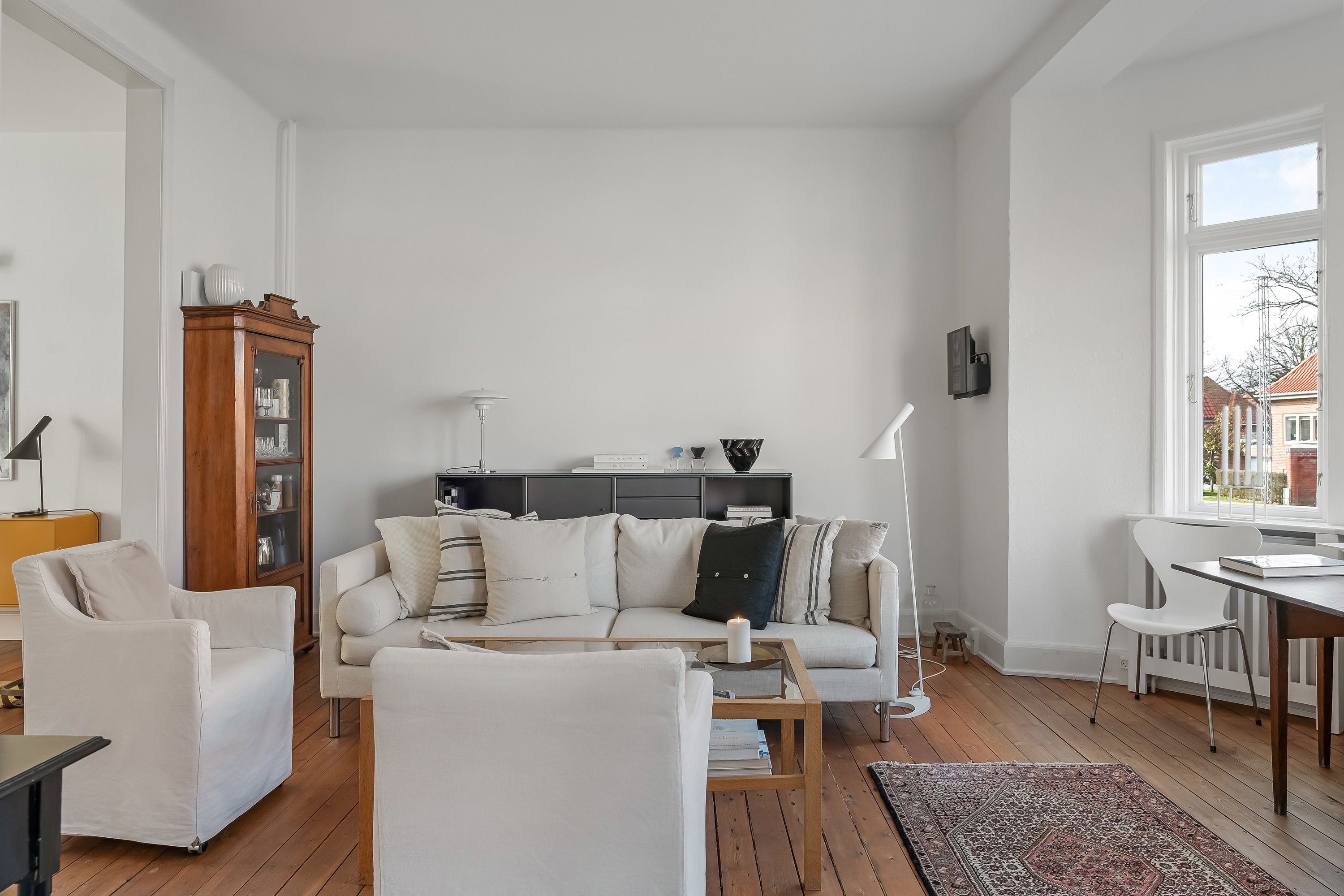 Fremhævet stue billede i fuldskærmstilstand. Billede af Frodesgade 90, 6700 Esbjerg