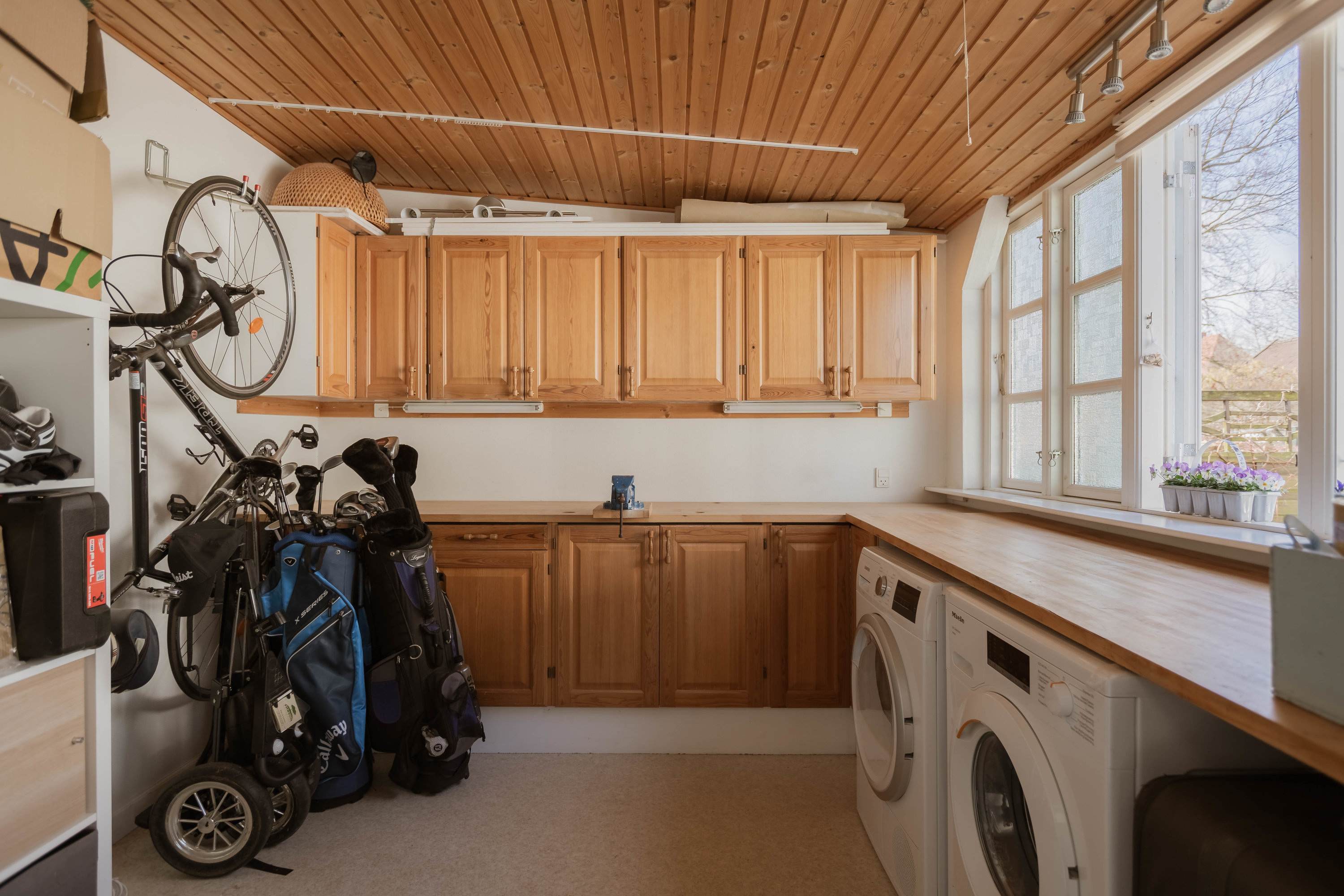 Fremhævet anneks billede i fuldskærmstilstand. Billede af Hold-An Vej 14, 2750 Ballerup