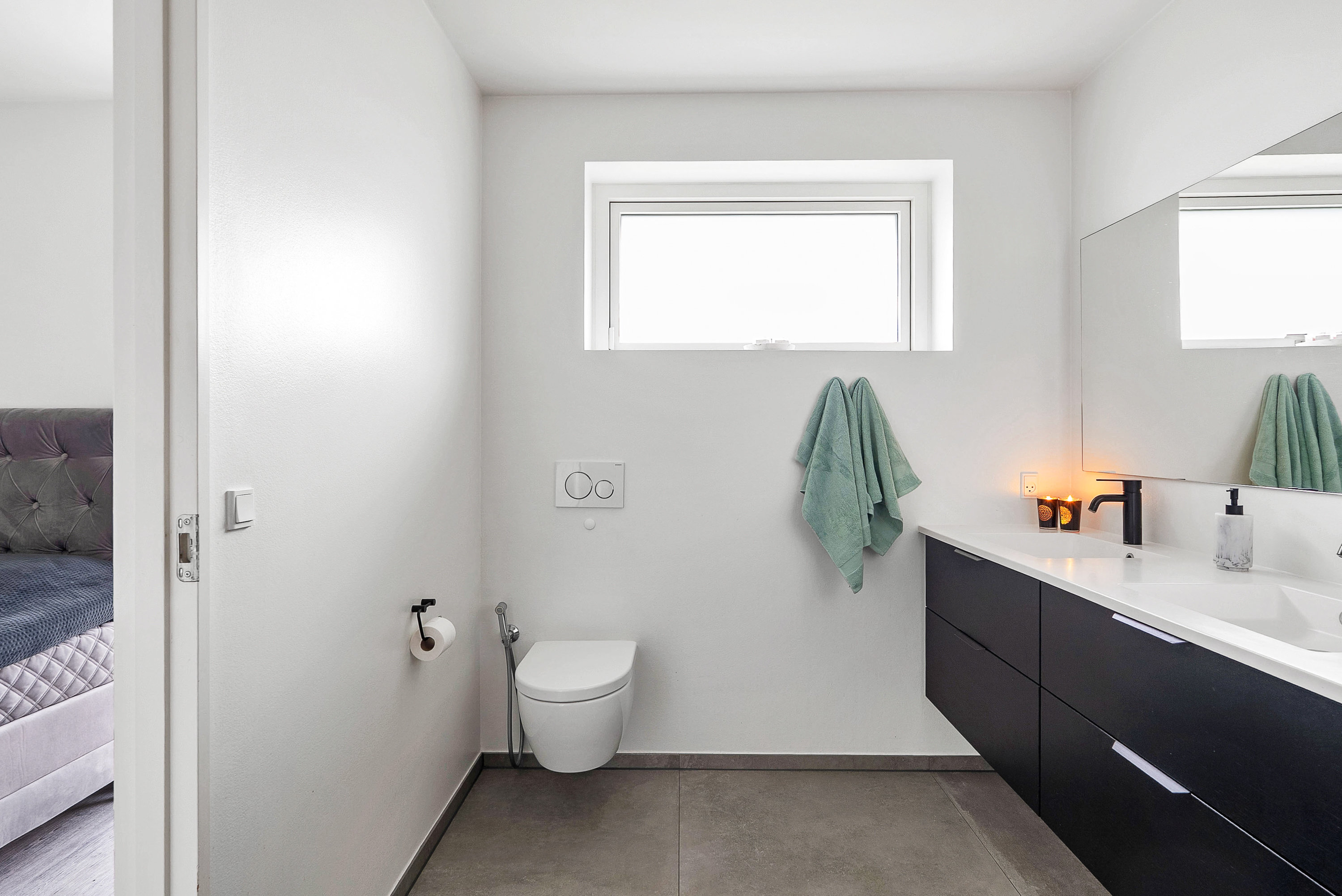 Fremhævet toilet billede i fuldskærmstilstand. Billede af Riddersporen 9, Fraugde, 5220 Odense SØ