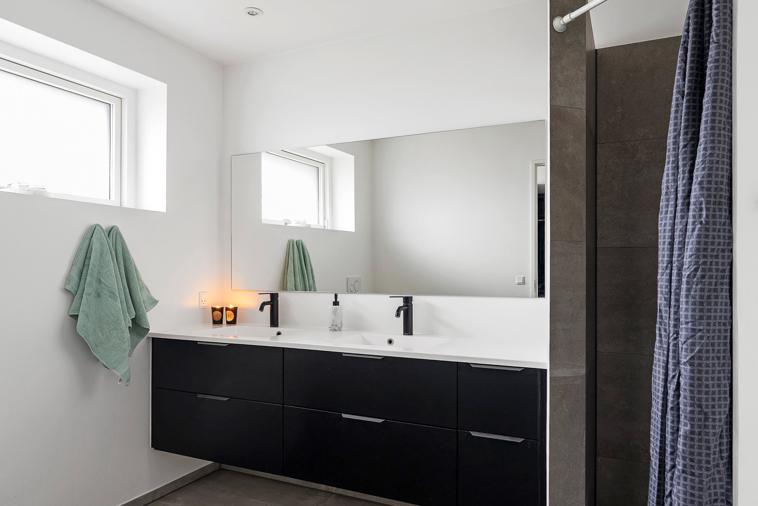 Fremhævet badeværelse billede i fuldskærmstilstand. Billede af Riddersporen 9, Fraugde, 5220 Odense SØ