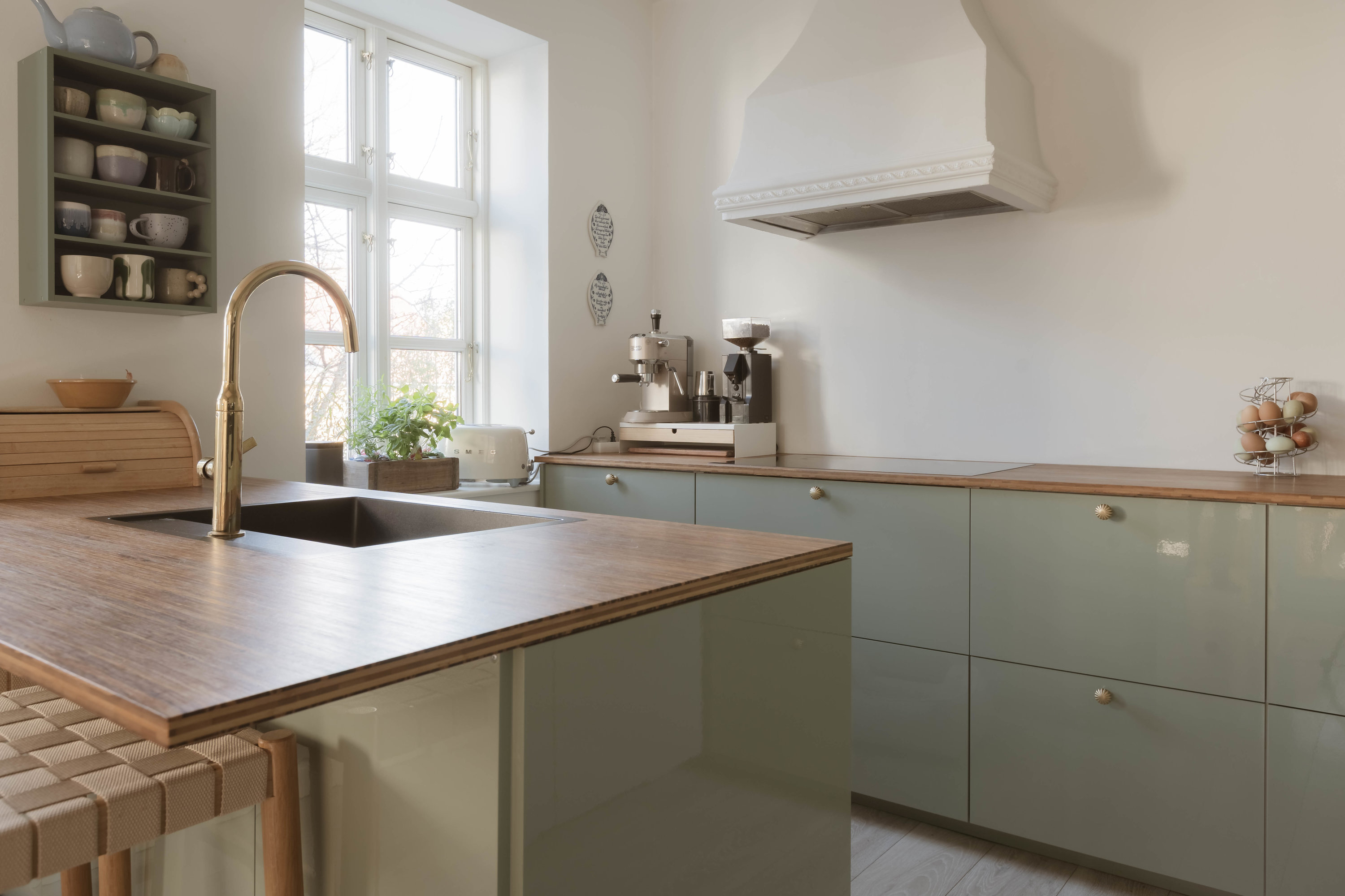 Fremhævet køkken billede i fuldskærmstilstand. Billede af Hold-An Vej 14, 2750 Ballerup