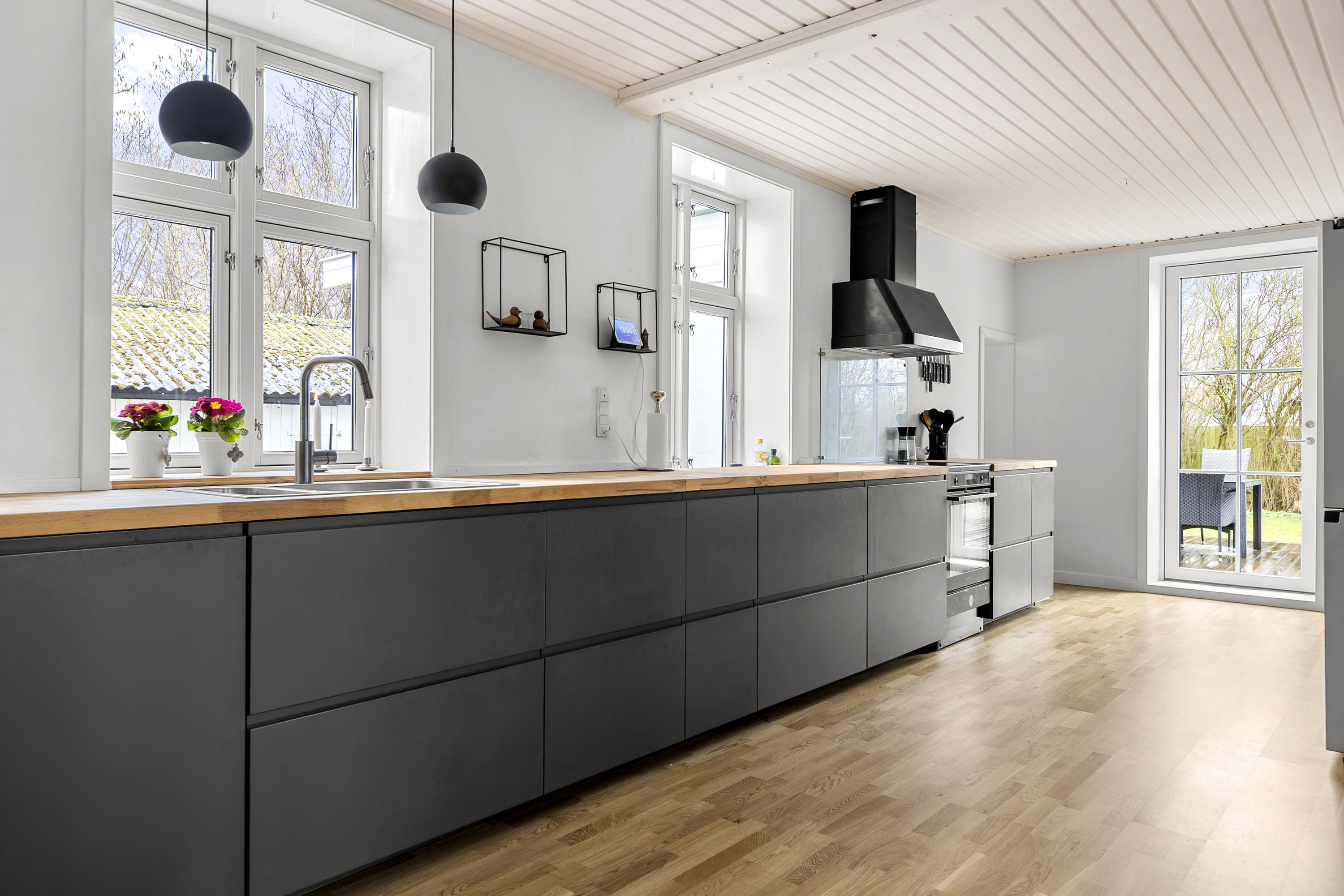 Fremhævet køkken billede i fuldskærmstilstand. Billede af Rolighedsvej 3, 4296 Nyrup