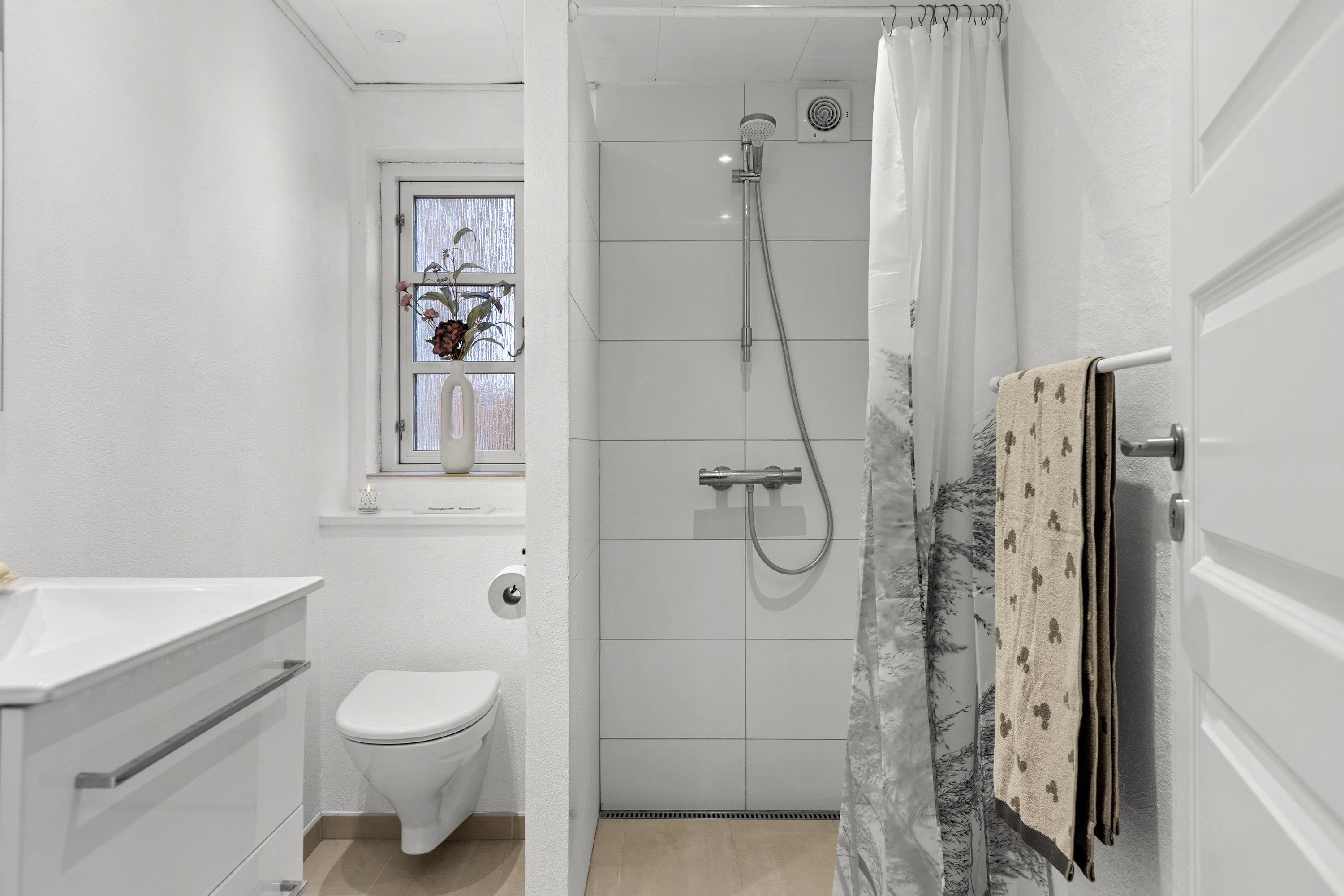 Fremhævet badeværelse billede i fuldskærmstilstand. Billede af Vinkelvej 11, 4180 Sorø