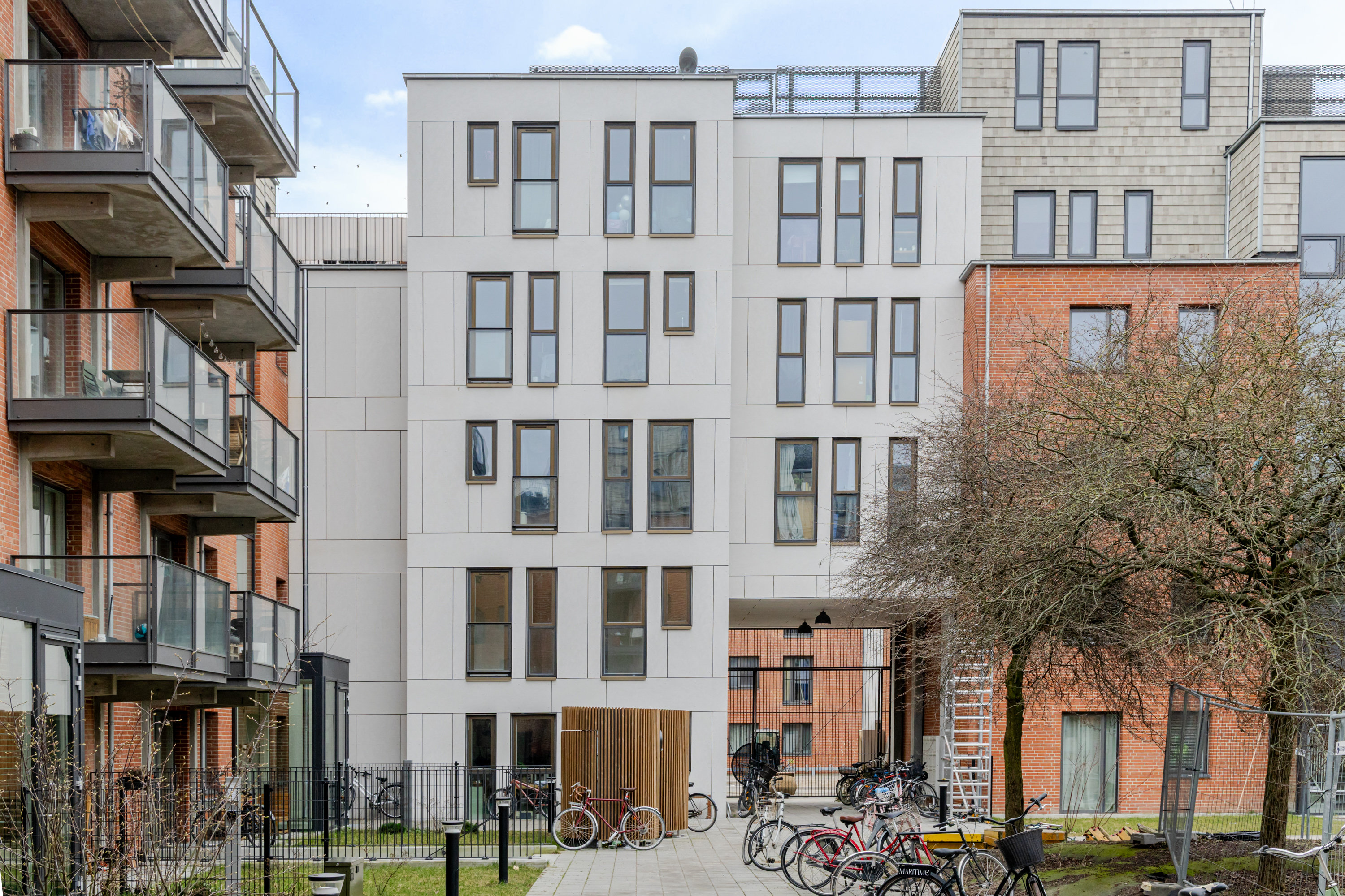 Fremhævet andet billede i fuldskærmstilstand. Billede af Mjølnerparken 44A, 1. 1., 2200 København N