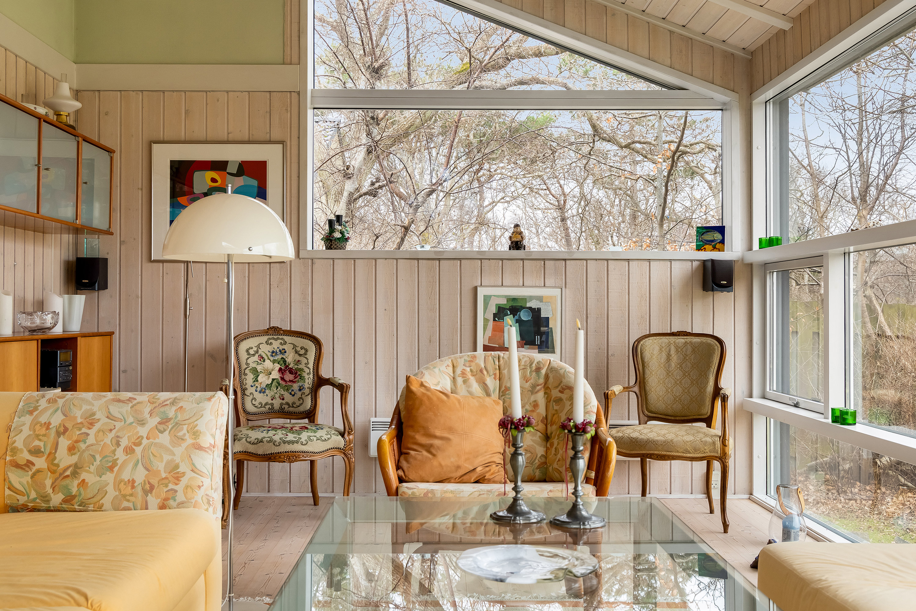 Fremhævet stue billede i fuldskærmstilstand. Billede af Strandmarken 14, Udsholt, 3230 Græsted