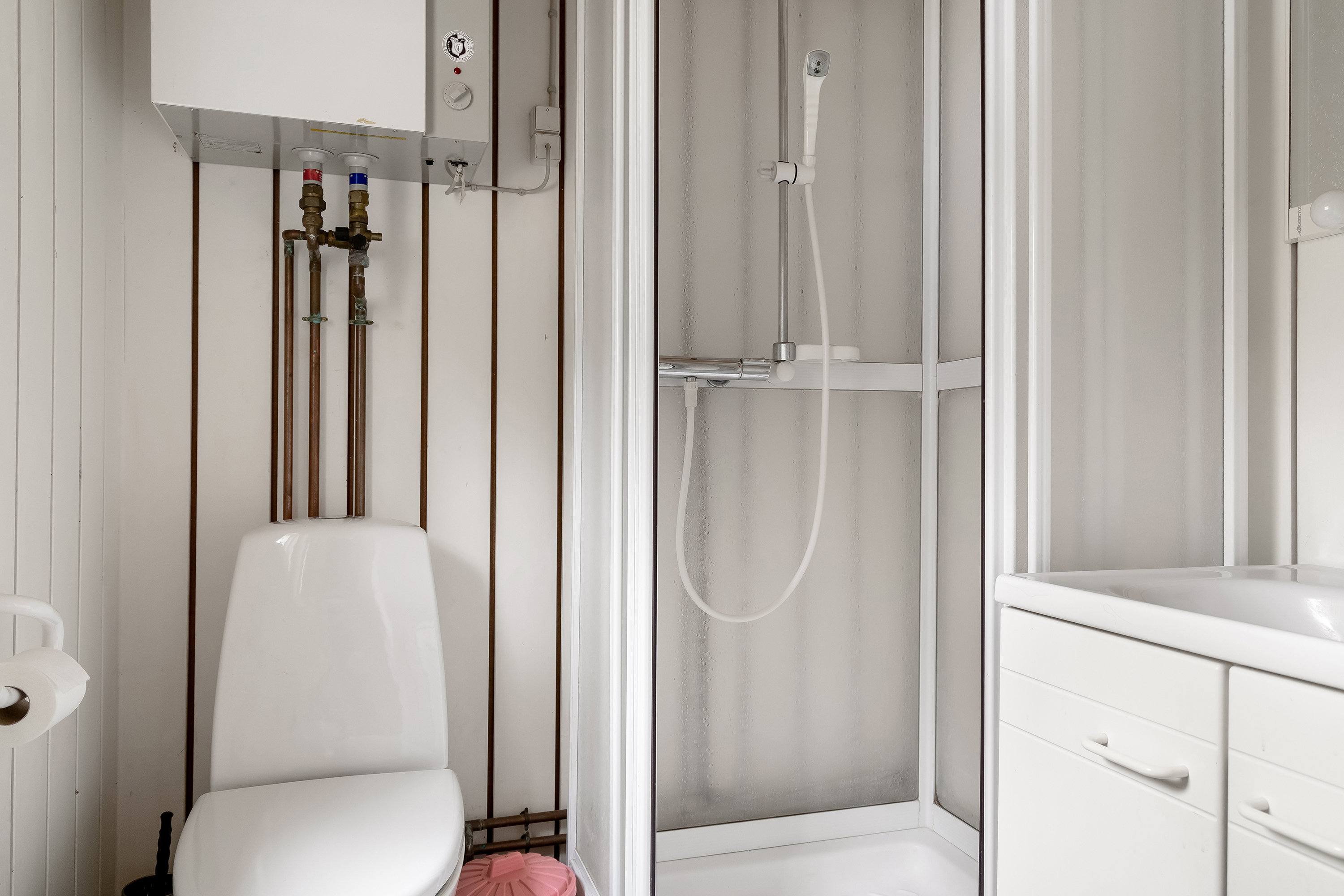 Fremhævet badeværelse billede i fuldskærmstilstand. Billede af Strandmarken 14, Udsholt, 3230 Græsted