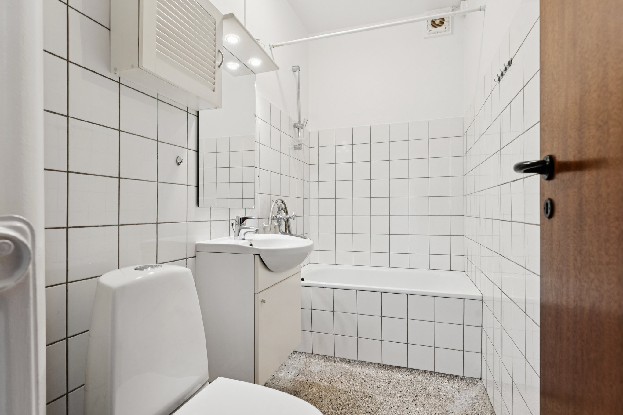 Fremhævet badeværelse billede i fuldskærmstilstand. Billede af Platanvej 73, st.. tv., 8930 Randers NØ