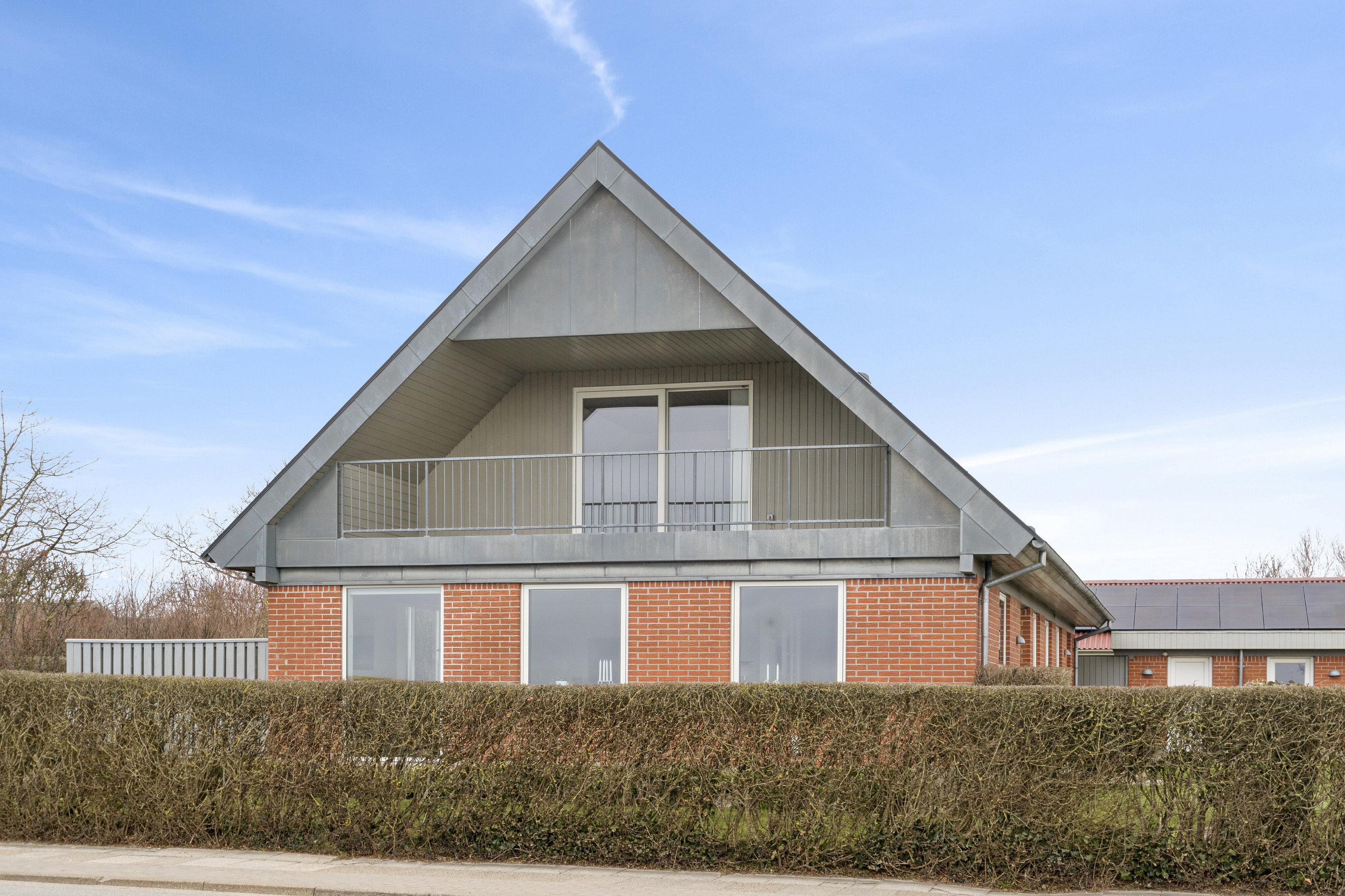 Fremhævet set fra vejen billede i fuldskærmstilstand. Billede af Ribesvej 3, 7700 Thisted