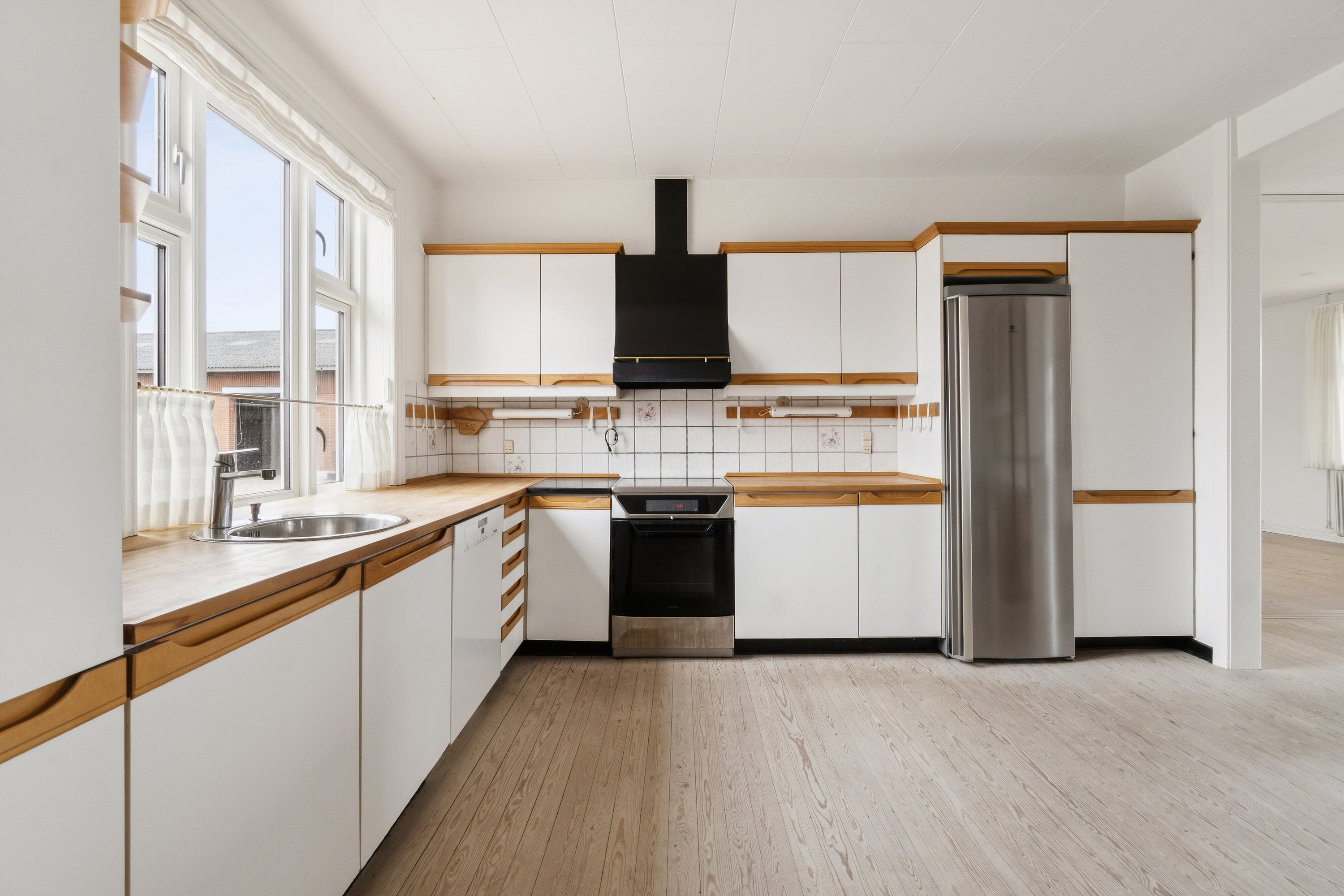 Fremhævet køkken billede i fuldskærmstilstand. Billede af Eshøjvej 1, Fårtoft, 7700 Thisted