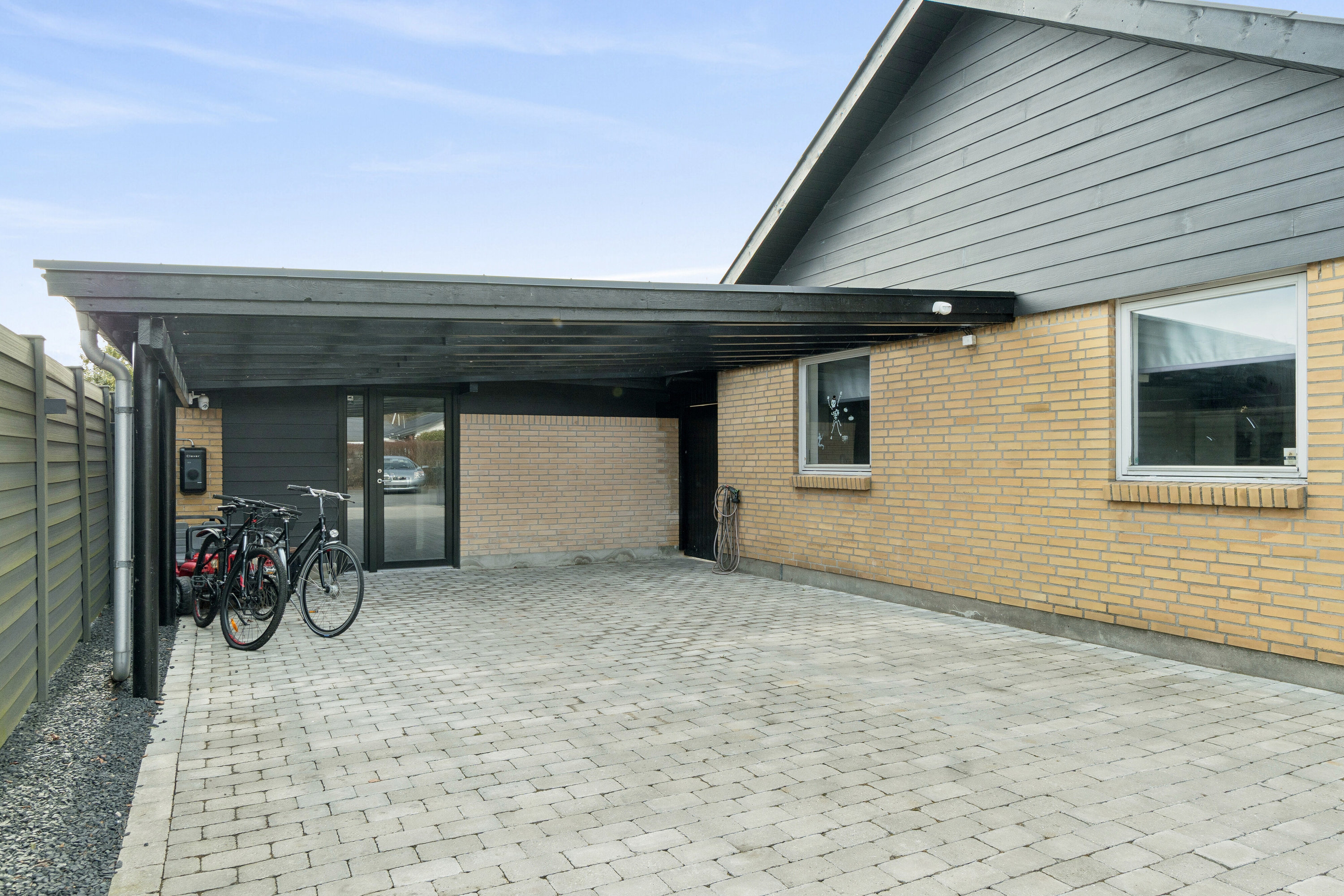 Fremhævet udendørs billede i fuldskærmstilstand. Billede af Vibevej 15, 4261 Dalmose