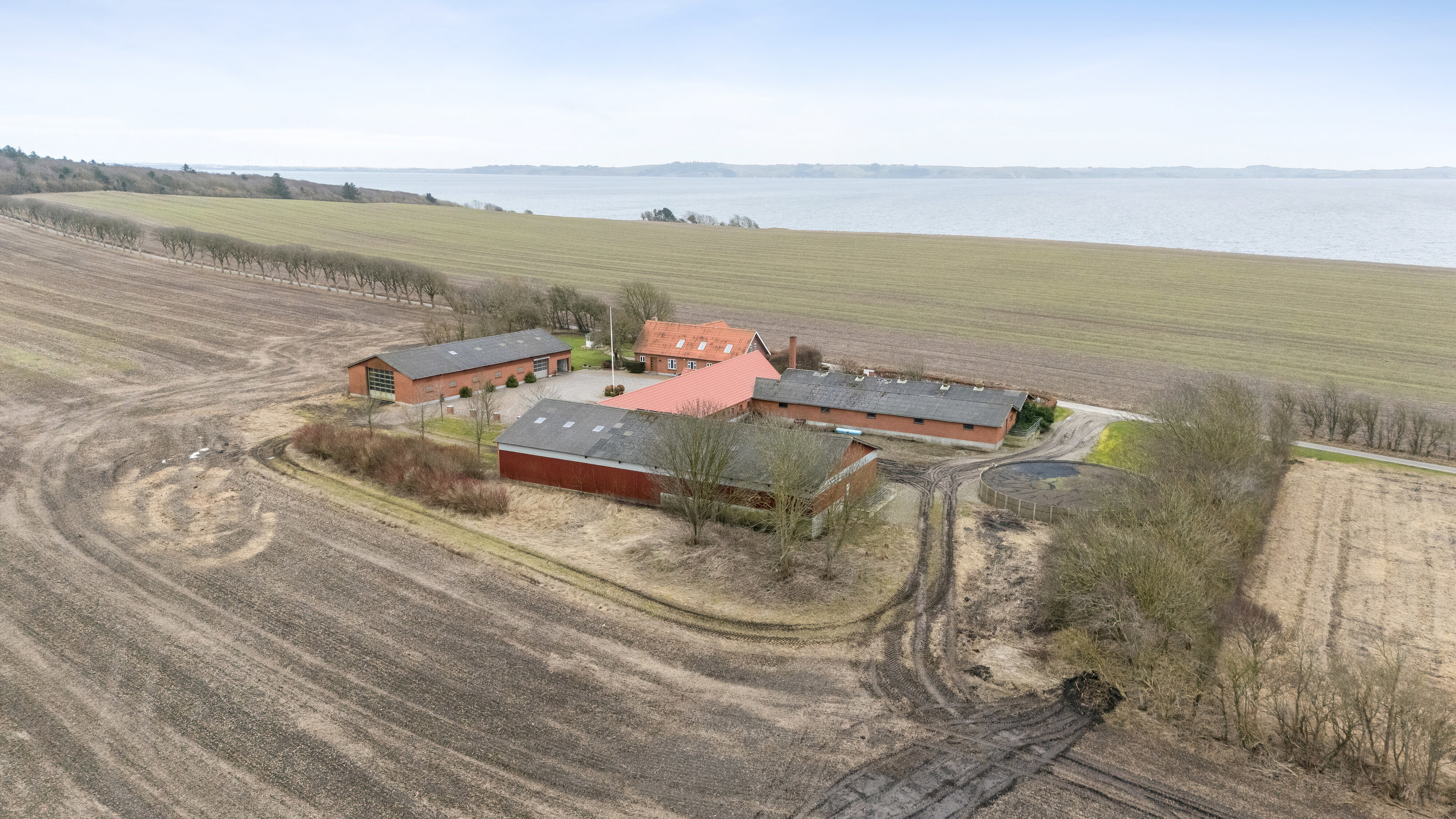 Fremhævet luftfoto billede i fuldskærmstilstand. Billede af Eshøjvej 1, Fårtoft, 7700 Thisted