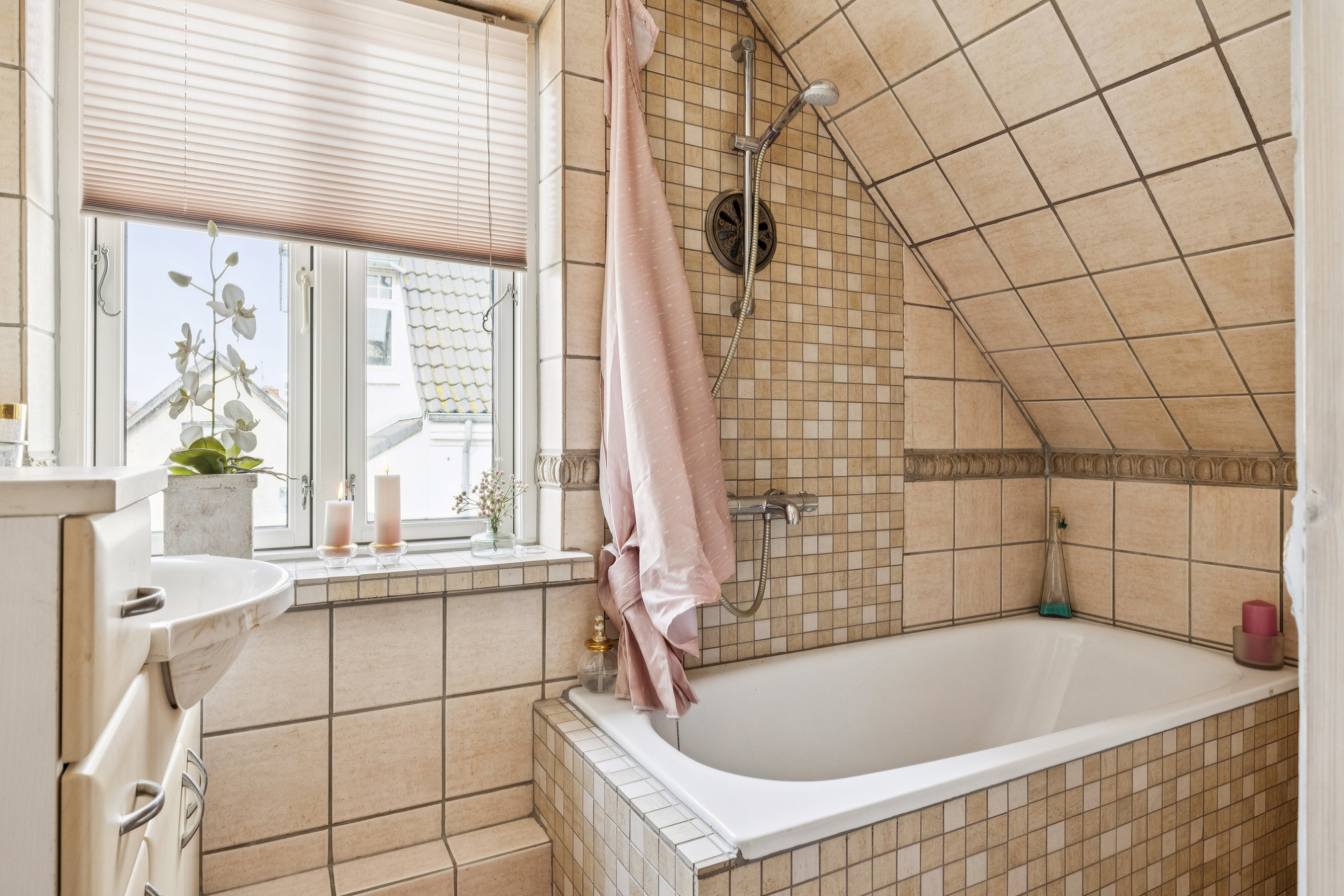 Fremhævet badeværelse billede i fuldskærmstilstand. Billede af Havnevej 107, 8500 Grenaa