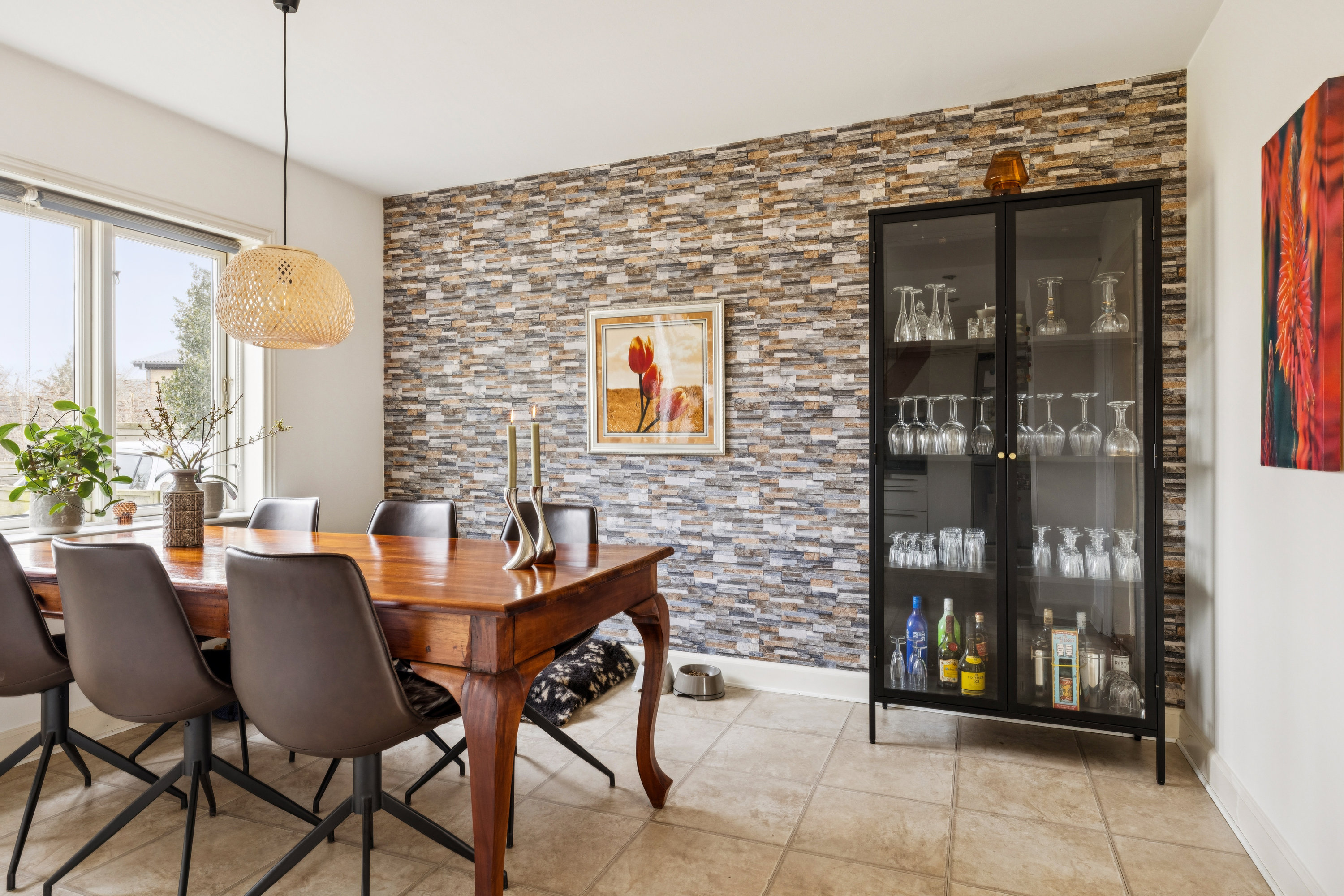 Fremhævet stue billede i fuldskærmstilstand. Billede af Havnevej 107, 8500 Grenaa