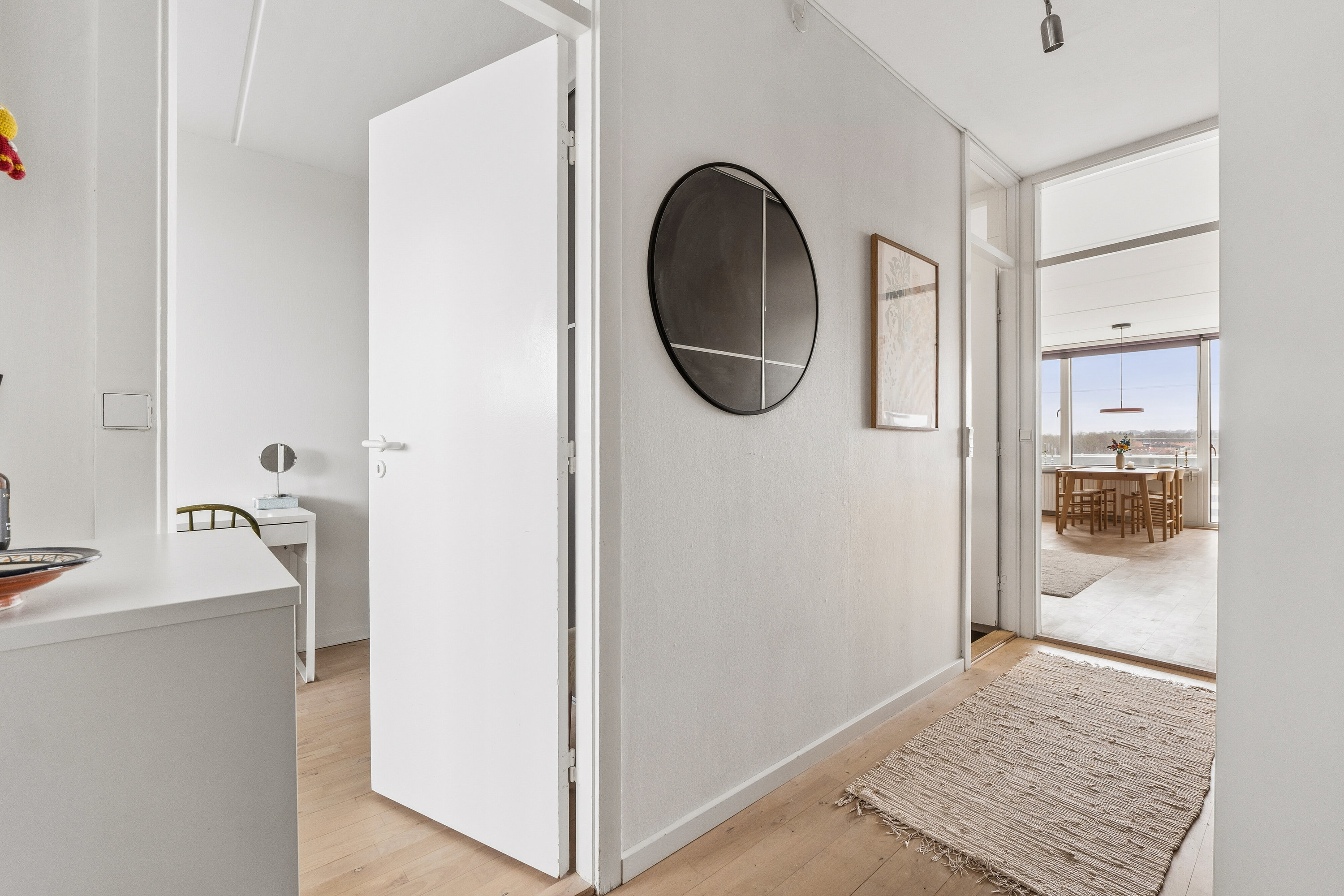 Fremhævet gang billede i fuldskærmstilstand. Billede af Grøfthøjparken 162, 6. tv., 8260 Viby J