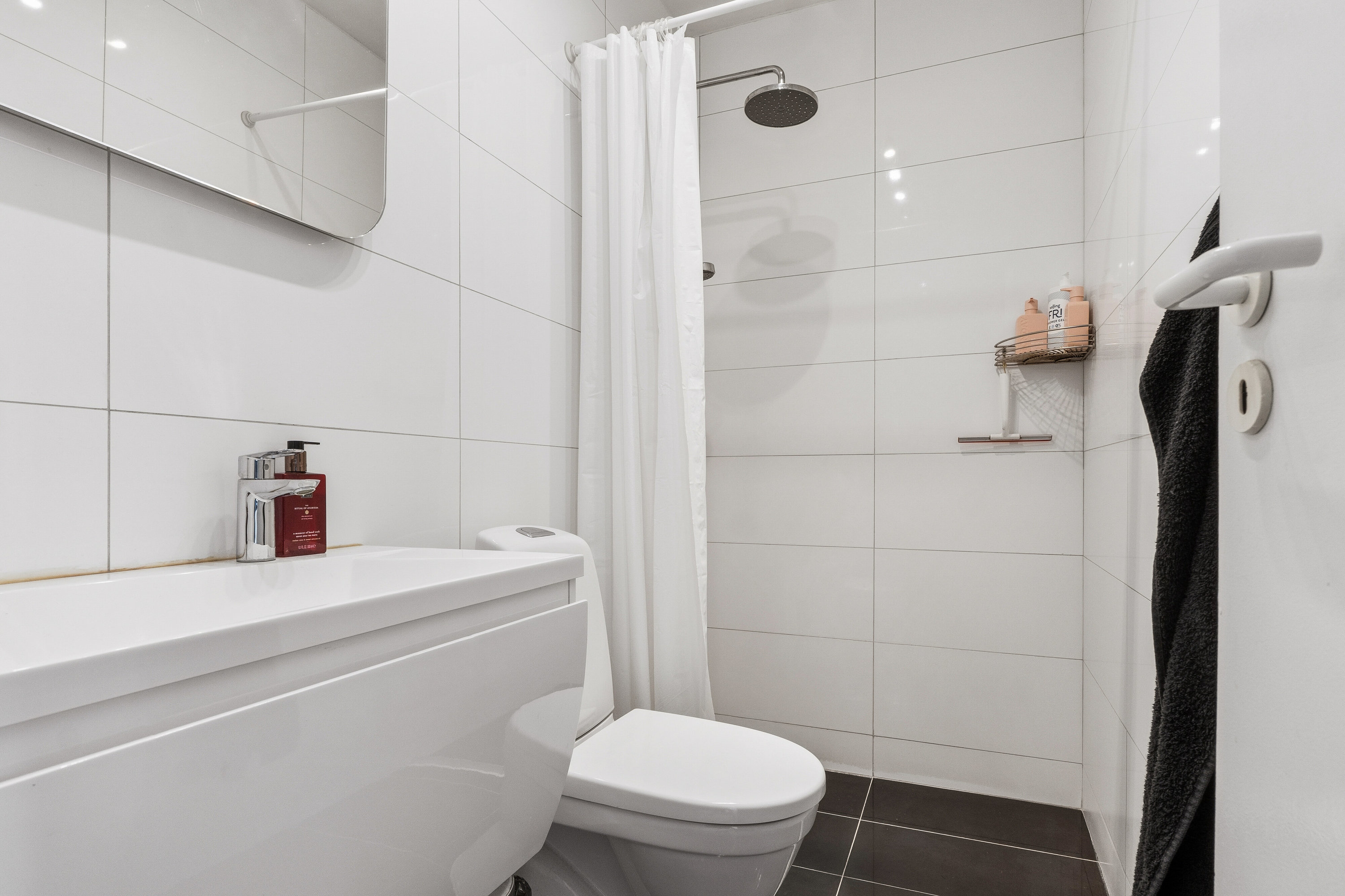 Fremhævet badeværelse billede i fuldskærmstilstand. Billede af Grøfthøjparken 162, 6. tv., 8260 Viby J