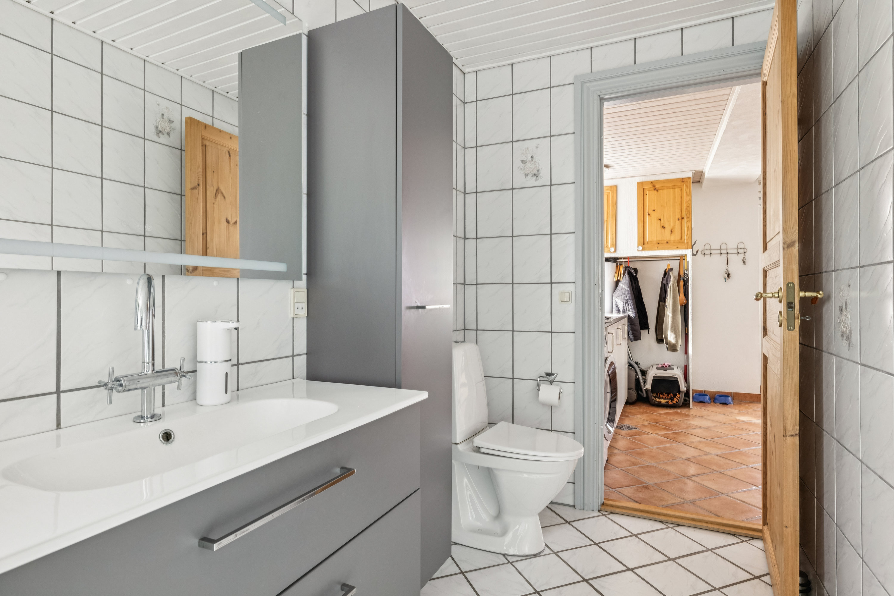 Fremhævet badeværelse billede i fuldskærmstilstand. Billede af Hemmedvej 49, 8585 Glesborg