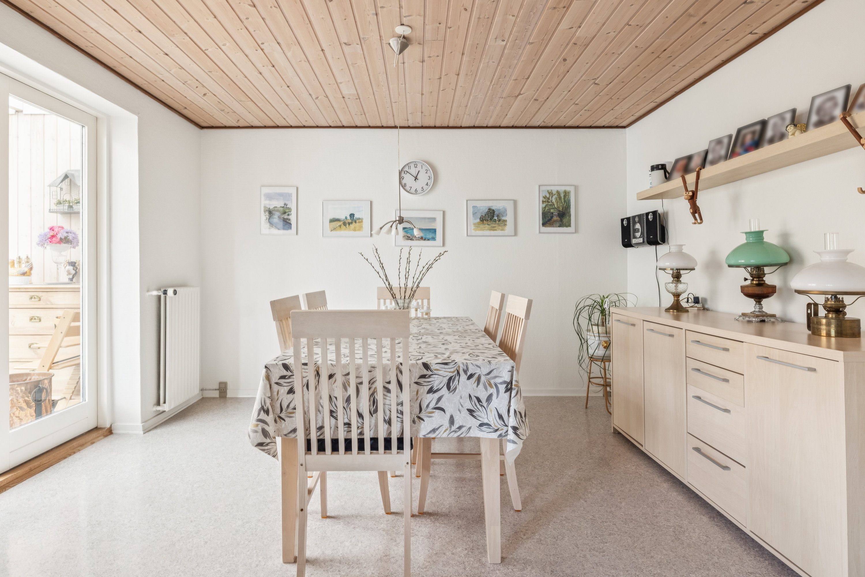 Fremhævet spisestue billede i fuldskærmstilstand. Billede af Hemmedvej 49, 8585 Glesborg