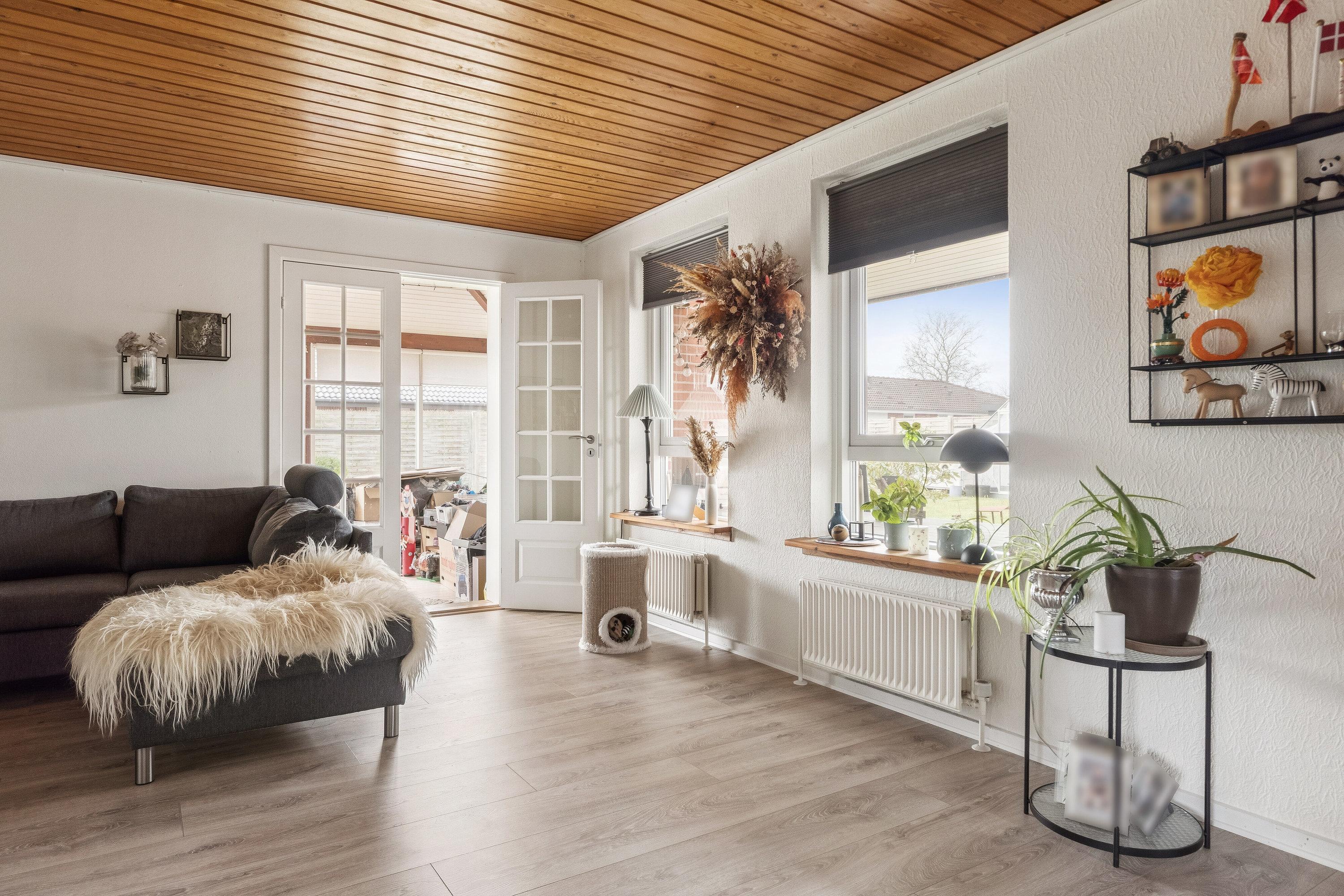 Fremhævet stue billede i fuldskærmstilstand. Billede af Ulstedboparken 8, 9870 Sindal