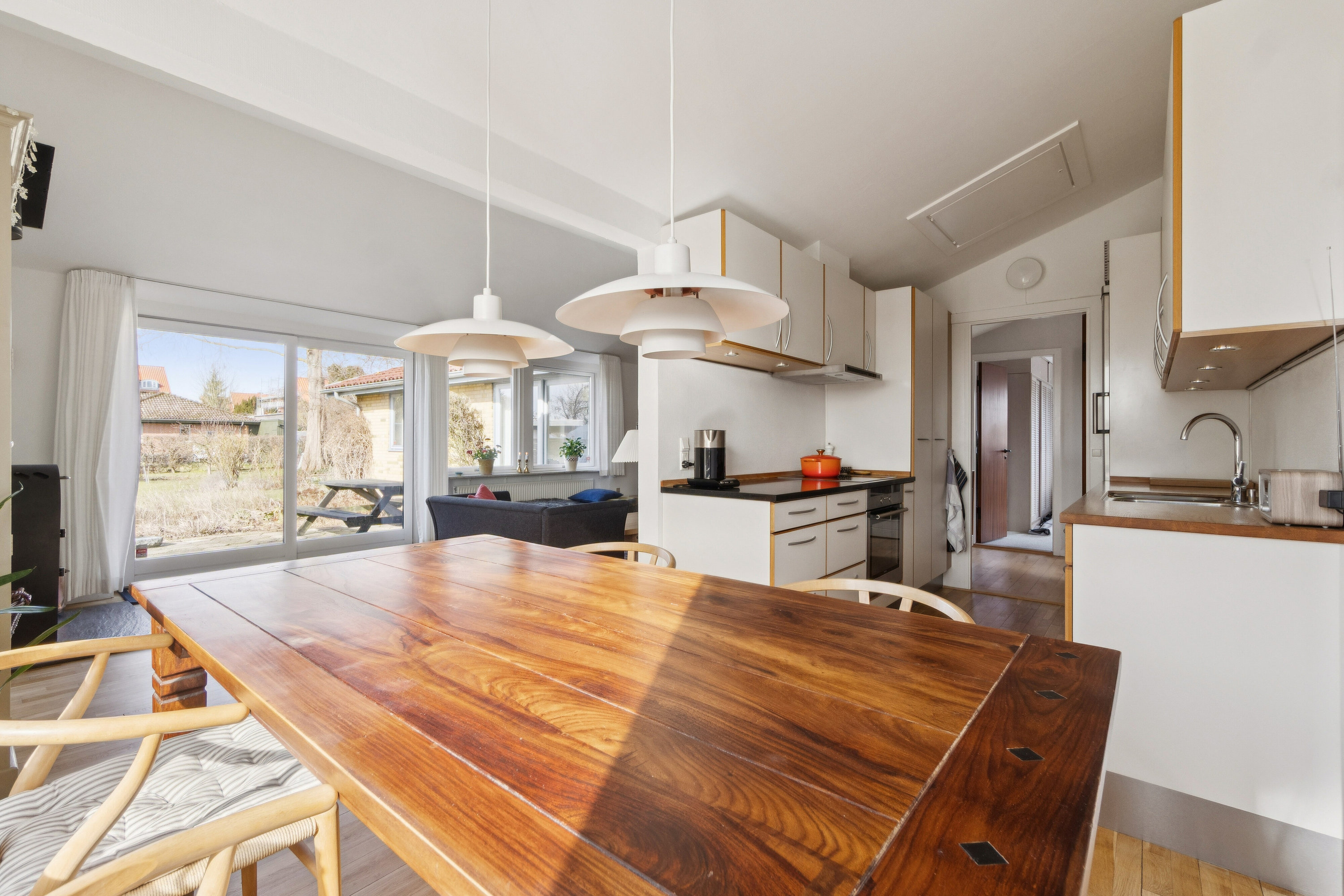 Fremhævet spisestue billede i fuldskærmstilstand. Billede af Nordre Kystagervej 38, 2650 Hvidovre