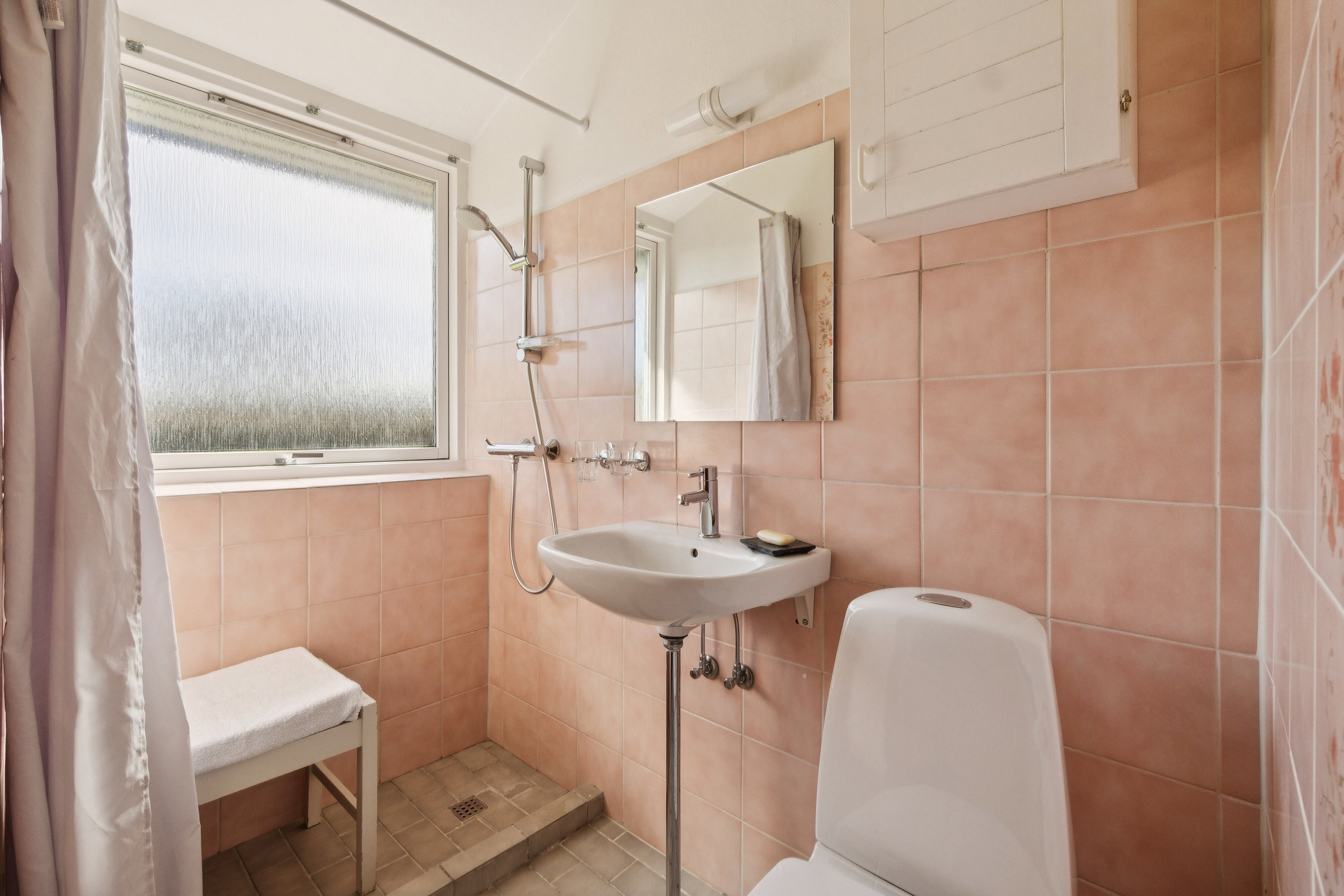 Fremhævet badeværelse billede i fuldskærmstilstand. Billede af Nordre Kystagervej 38, 2650 Hvidovre