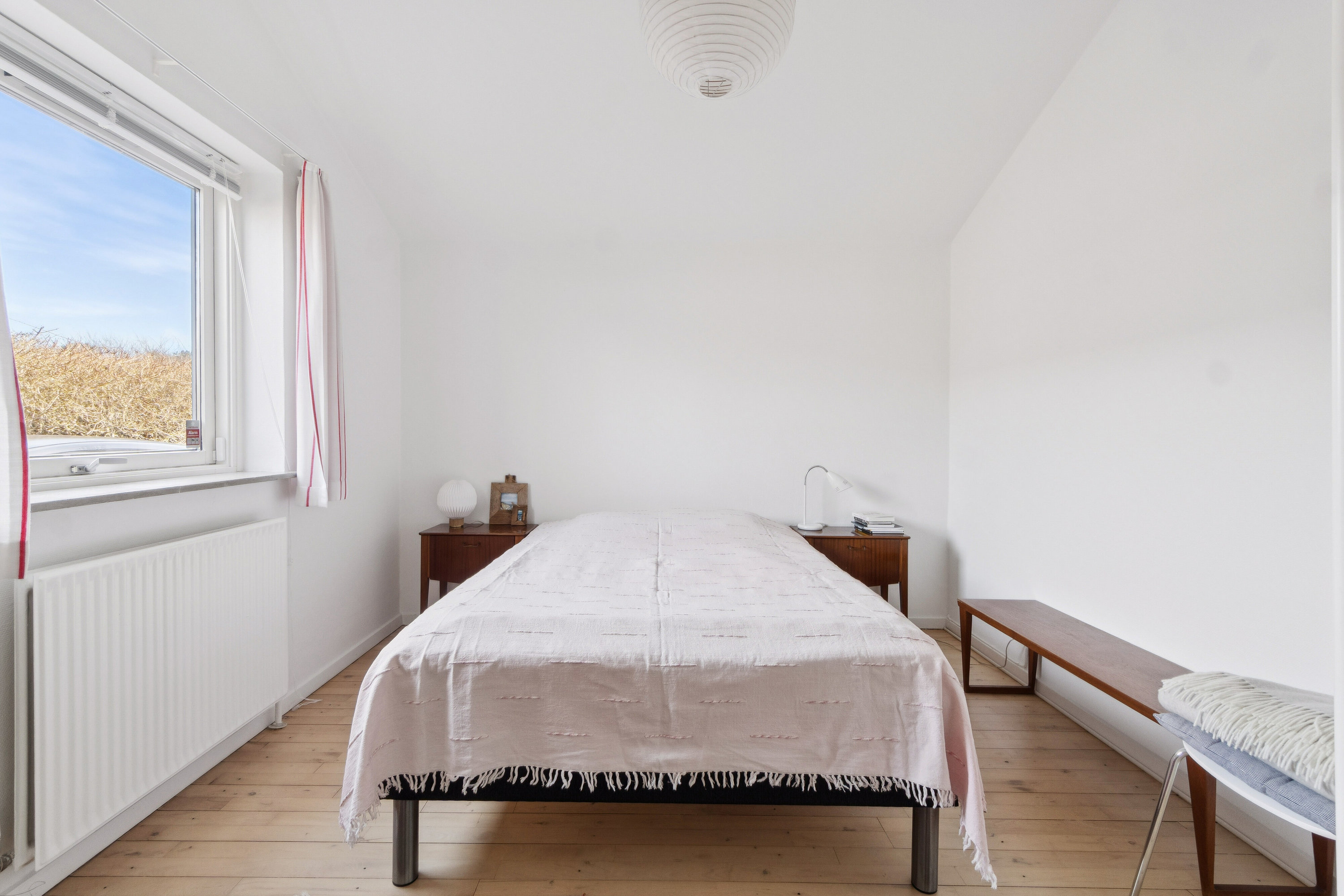 Fremhævet soveværelse billede i fuldskærmstilstand. Billede af Nordre Kystagervej 38, 2650 Hvidovre