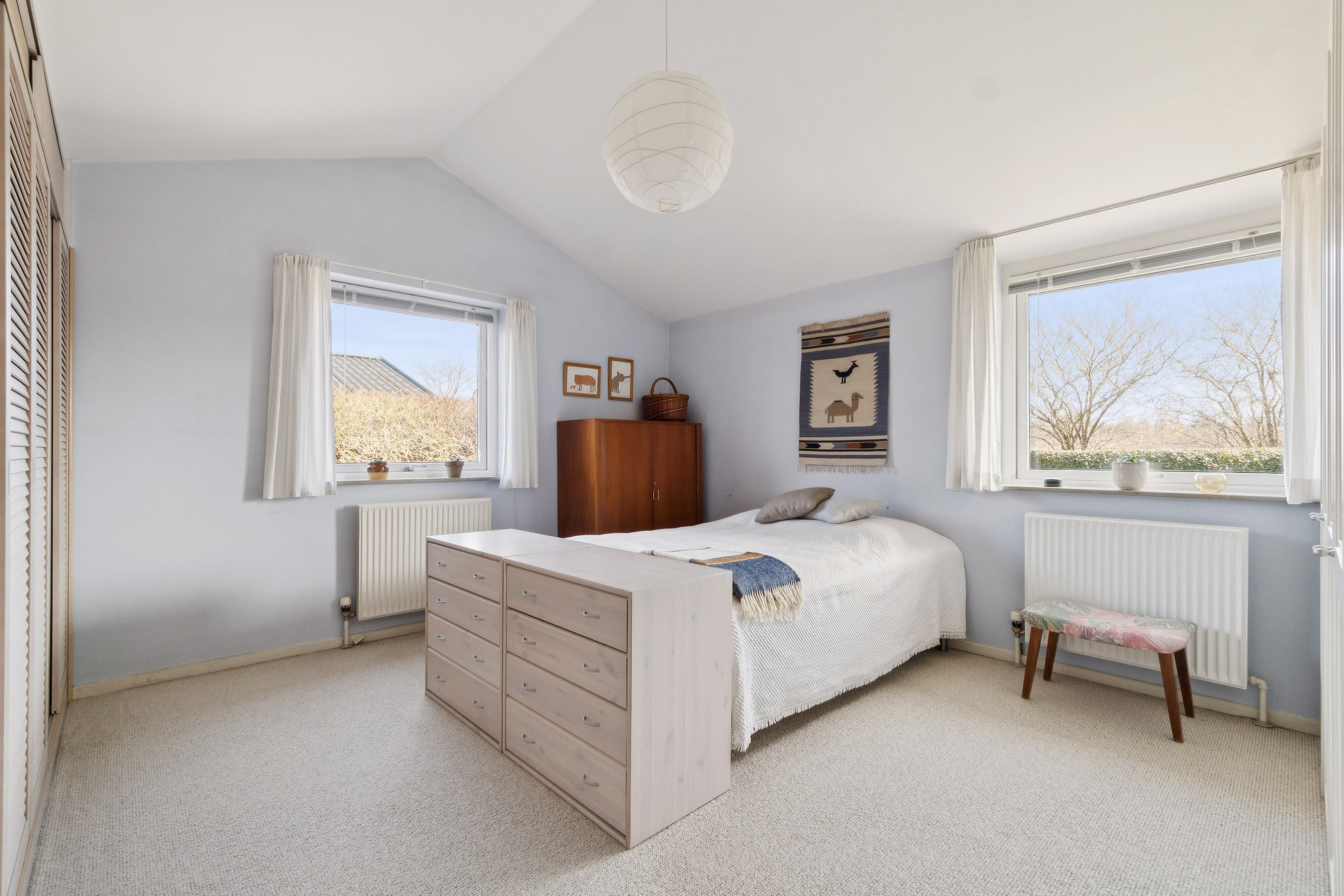 Fremhævet soveværelse billede i fuldskærmstilstand. Billede af Nordre Kystagervej 38, 2650 Hvidovre