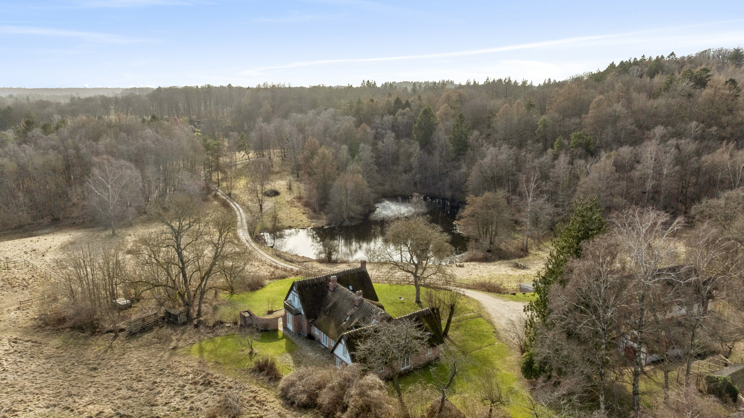 Fremhævet luftfoto billede i fuldskærmstilstand. Billede af Højbjerggårdsvej 63, Øverød, 2840 Holte