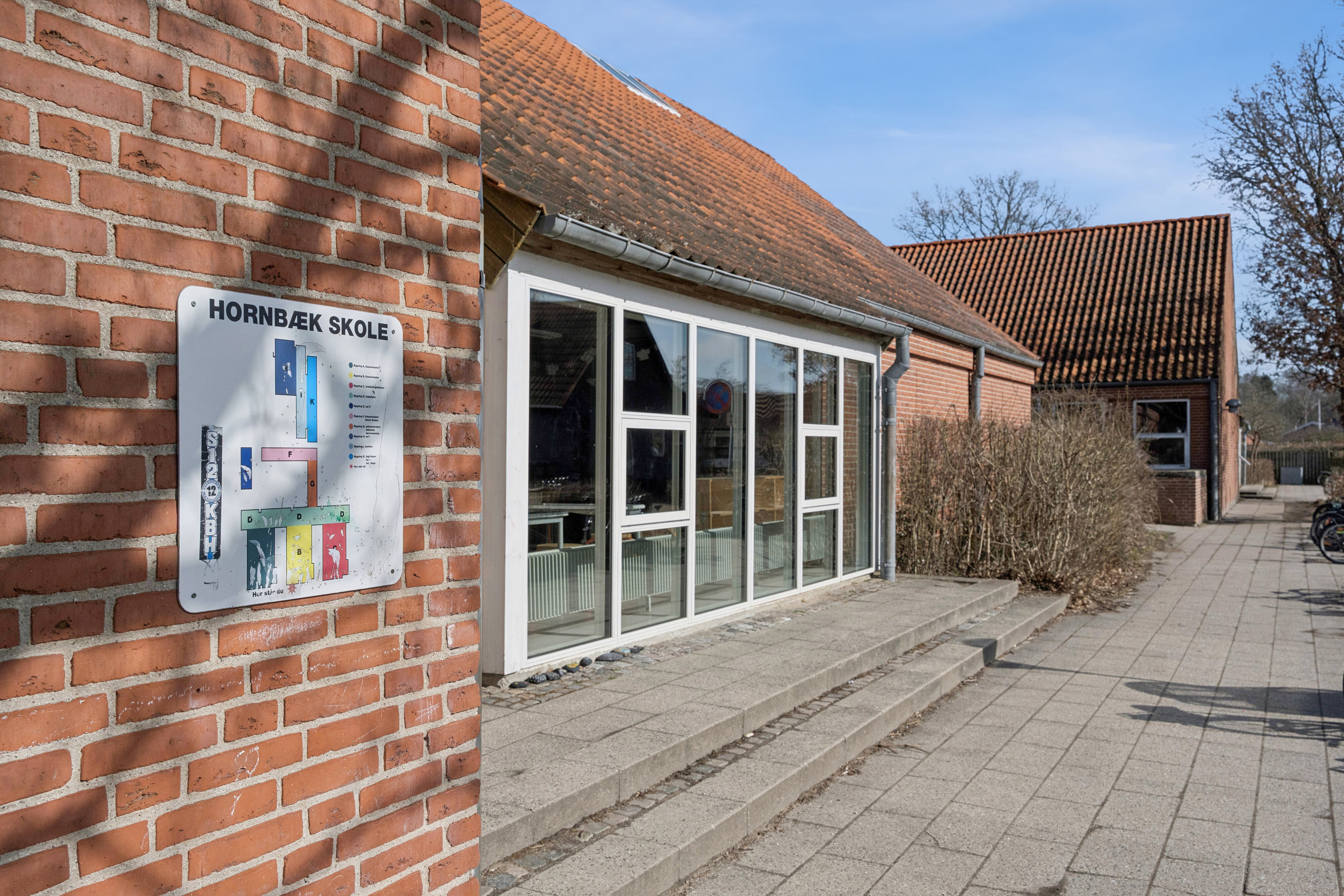 Fremhævet set fra vejen billede i fuldskærmstilstand. Billede af Drachmannsvej 10B, 3100 Hornbæk