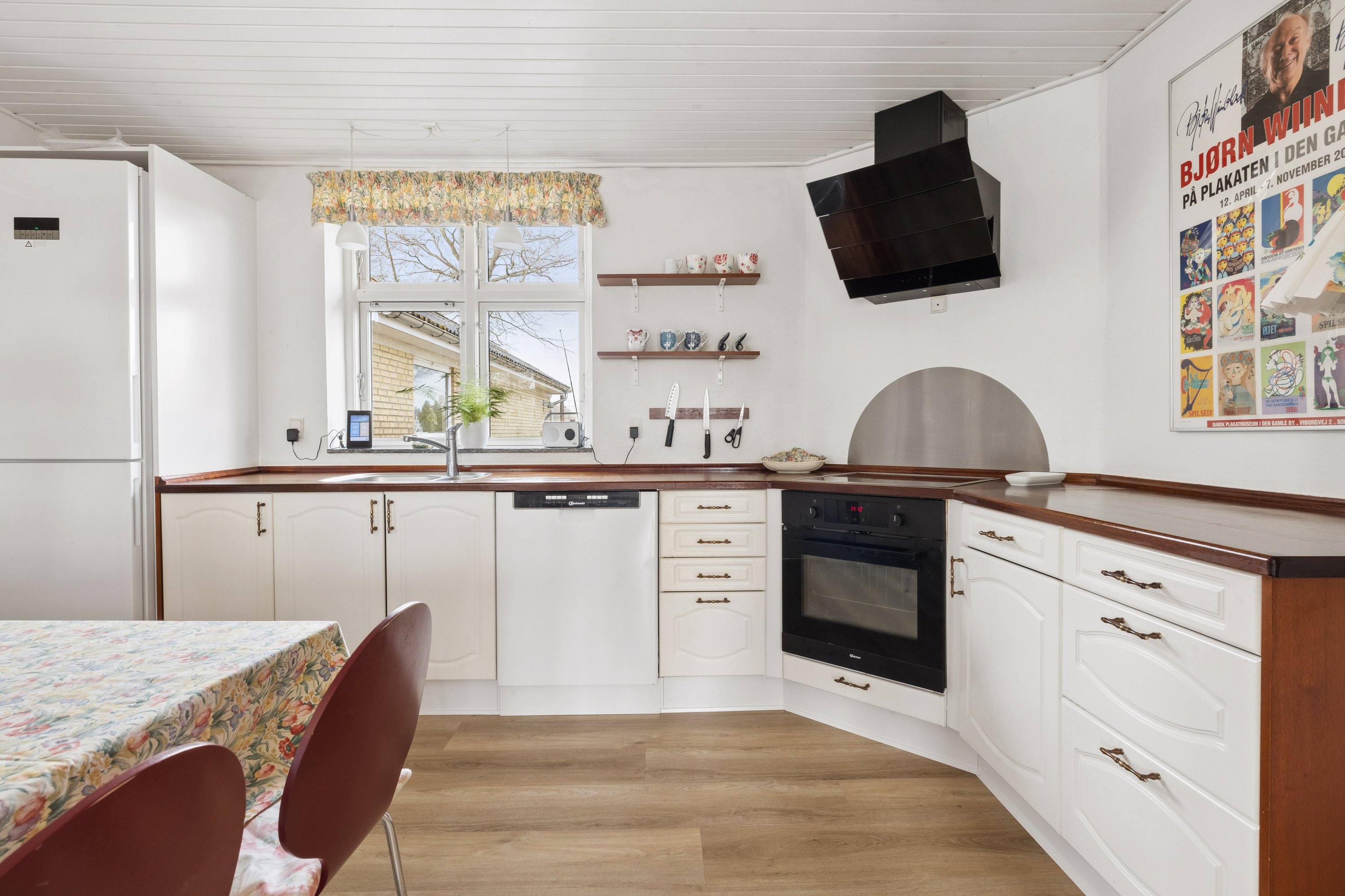 Fremhævet køkken billede i fuldskærmstilstand. Billede af Århusvej 178, Lund, 8570 Trustrup